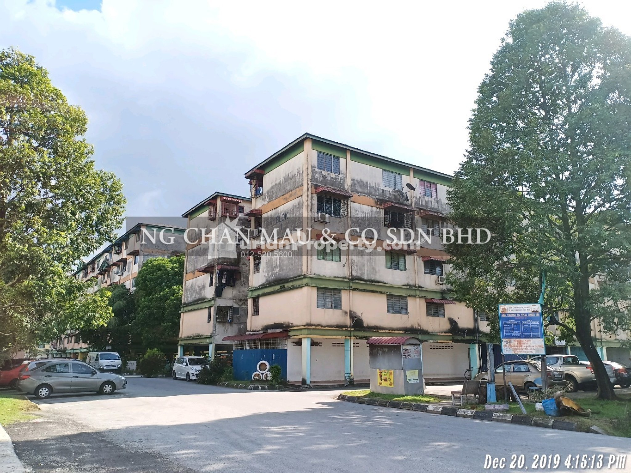 Flat For Auction at Taman Sri Lembayung