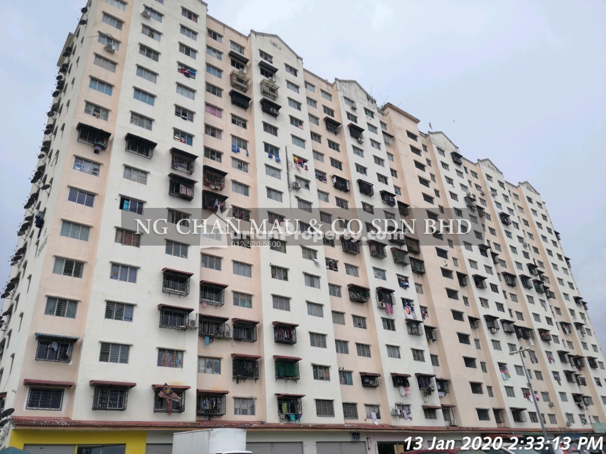 Flat For Auction at Selayang Mulia Apartment Mawar & Teratai