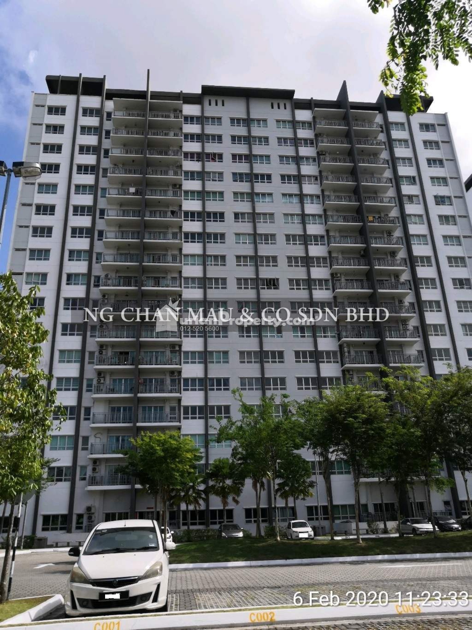 Apartment For Auction at Idaman Residences