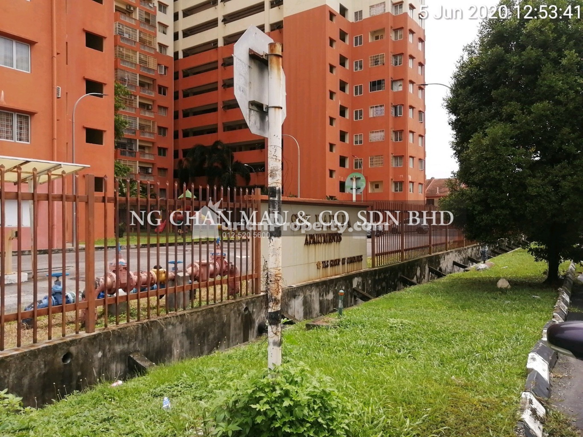 Apartment For Auction at Sri Dahlia Apartment