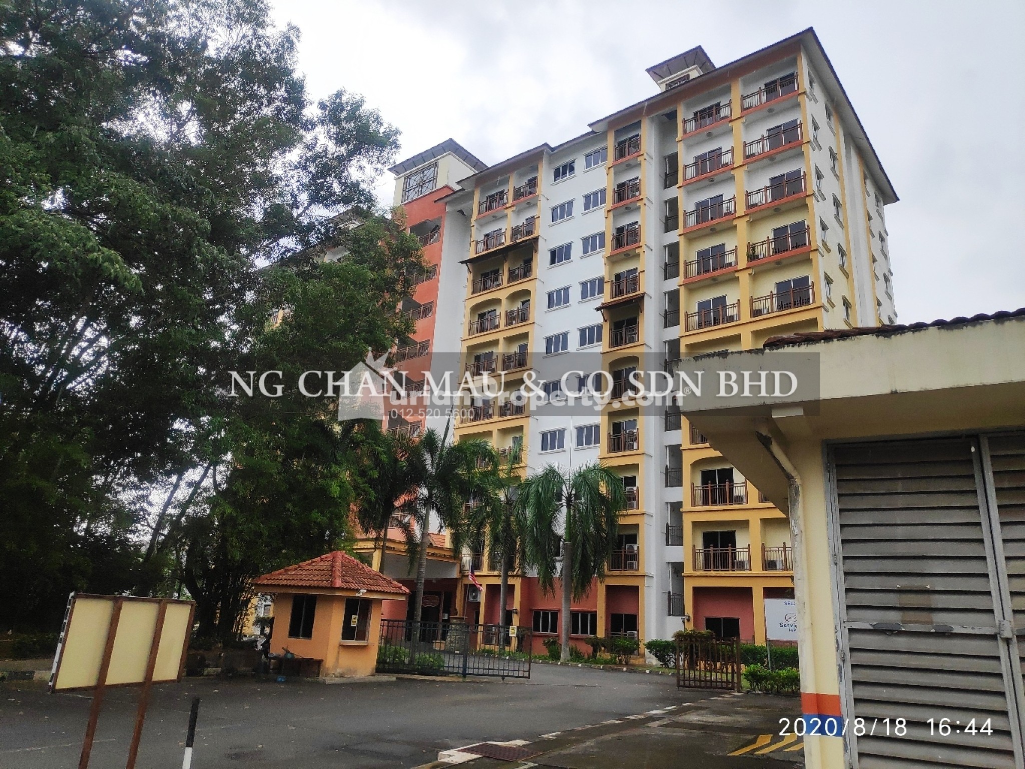 Serviced Residence For Auction at Bukit Merah Laketown