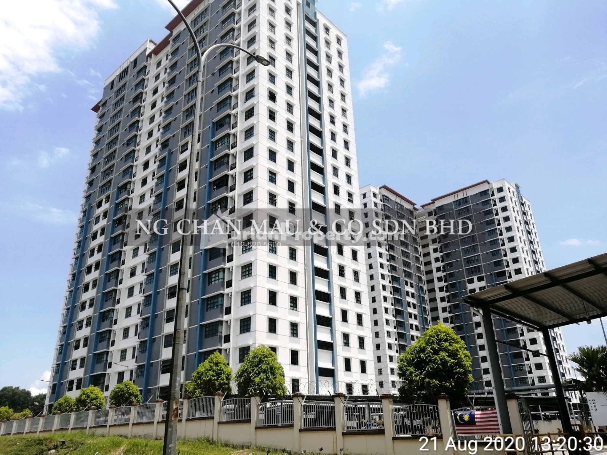 Condo For Auction at Unipark Condominium