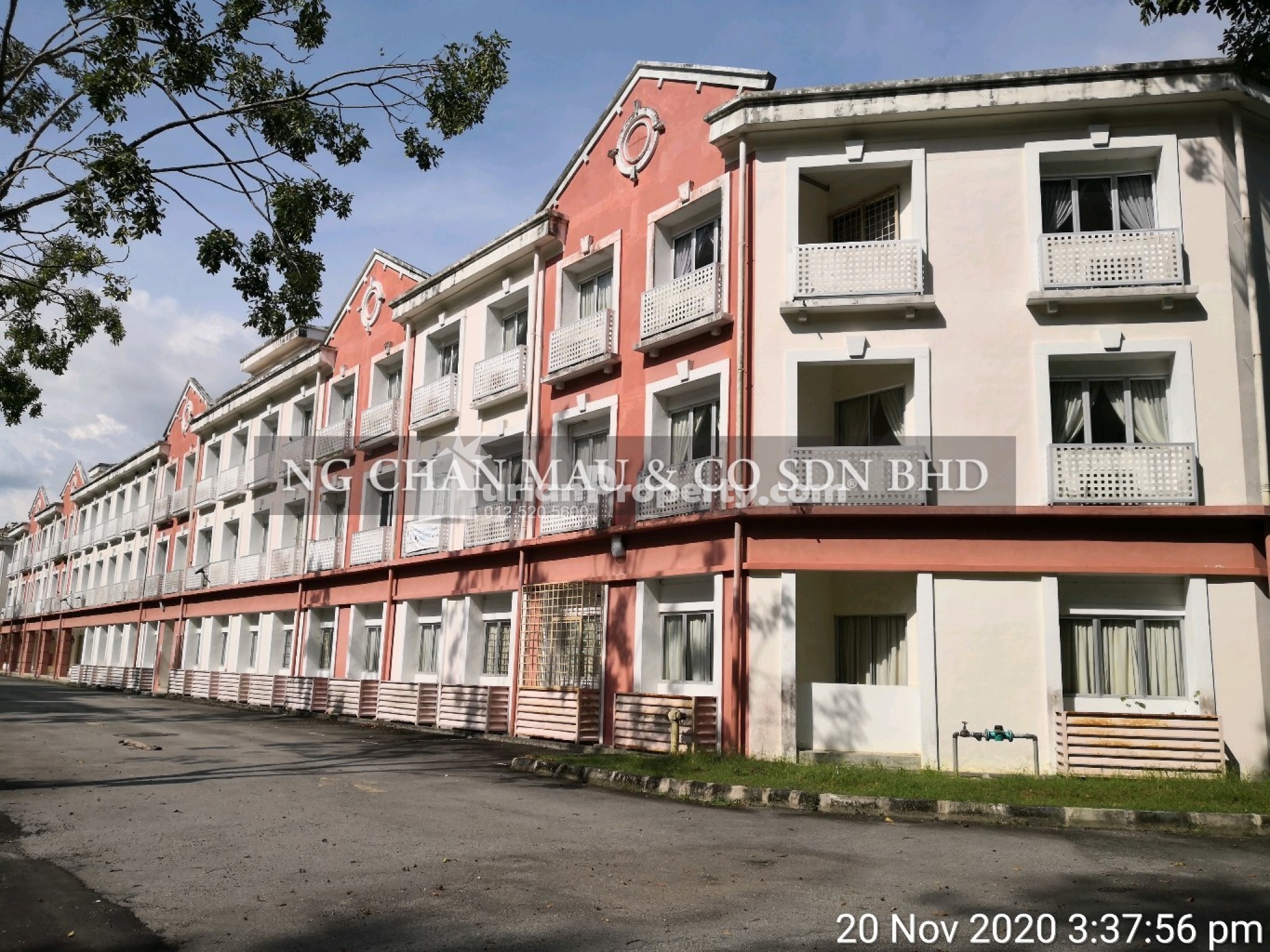 Serviced Residence For Auction at Laketown Apartment (Bukit Merah Resort)
