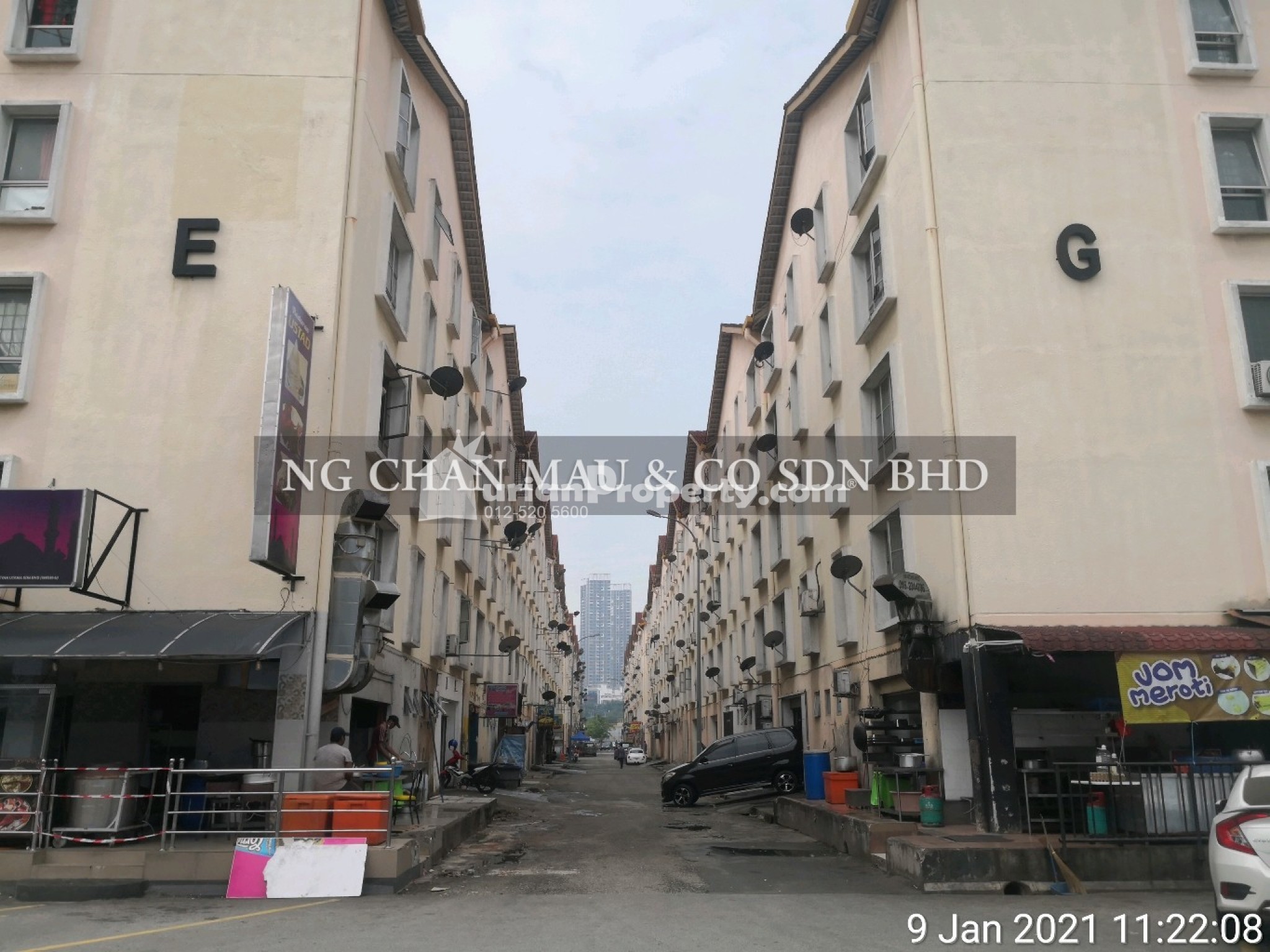 Apartment For Auction at Pusat Komersial