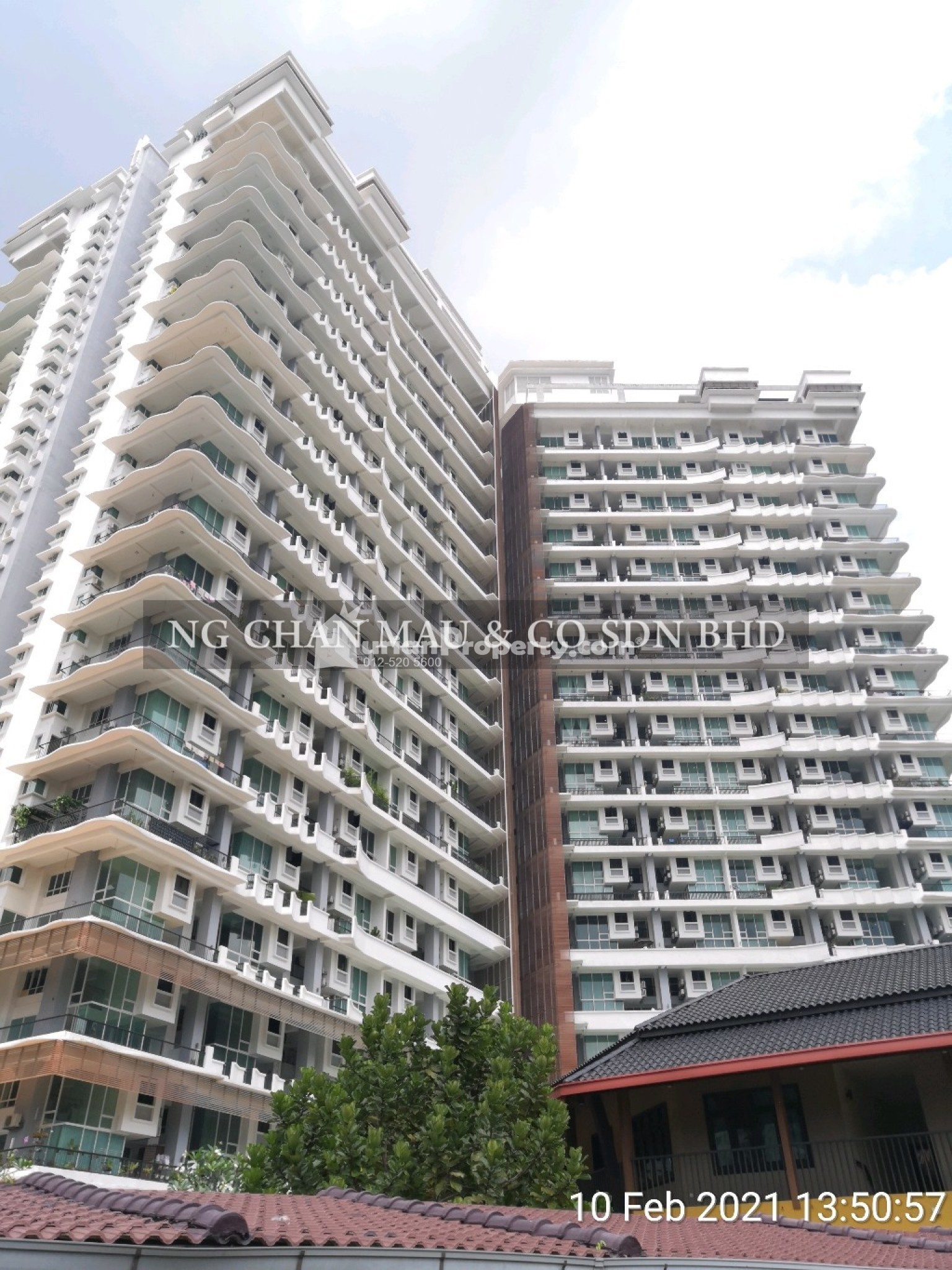 Condo For Auction at Armanee Terrace