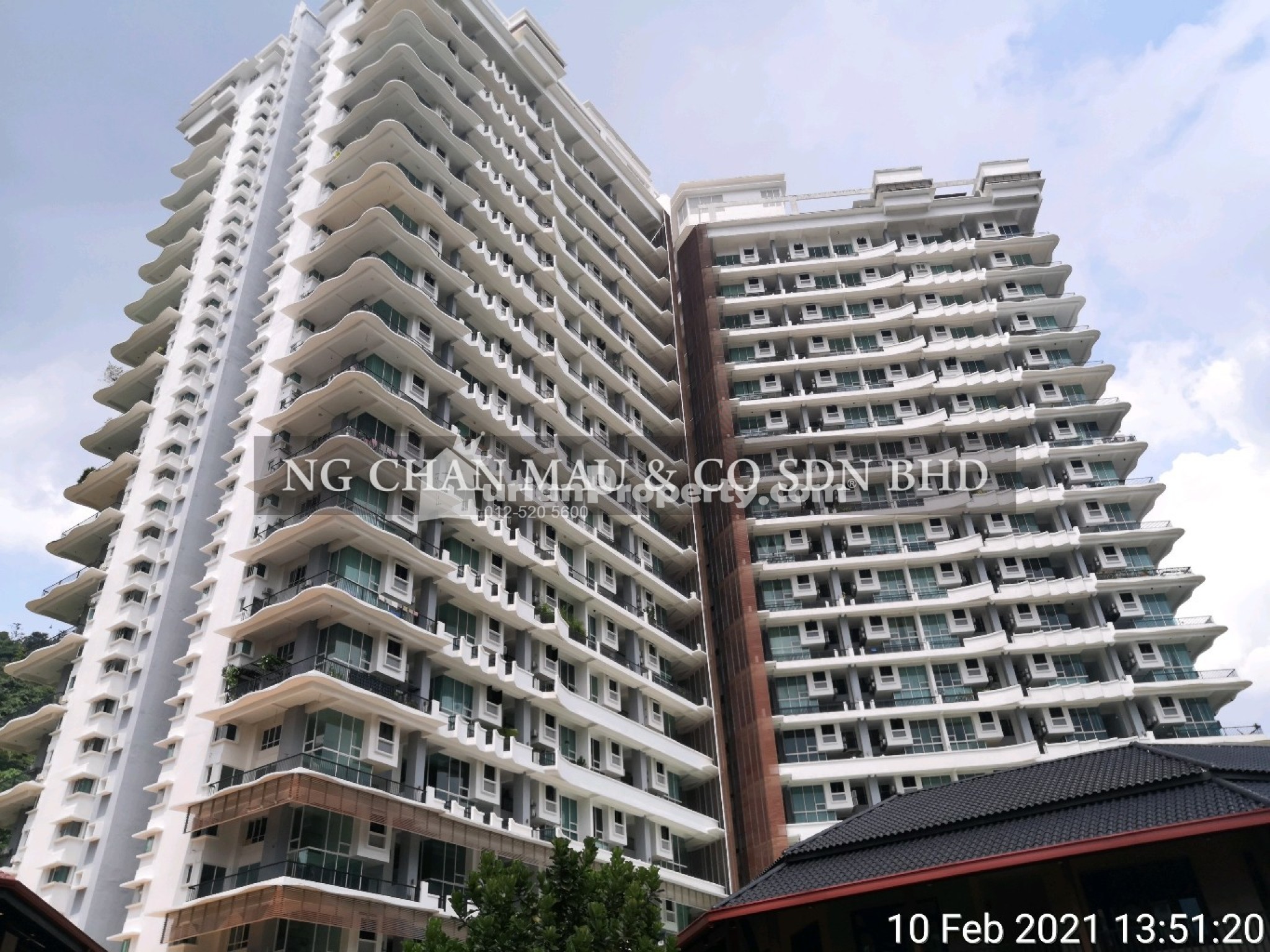 Condo For Auction at Armanee Terrace