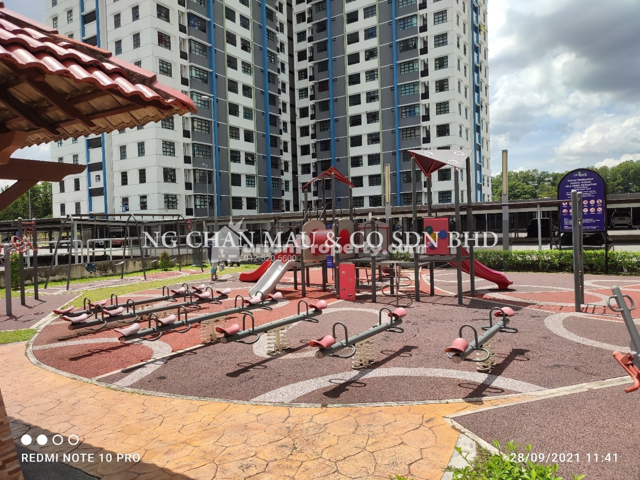 Condo For Auction at Unipark Condominium