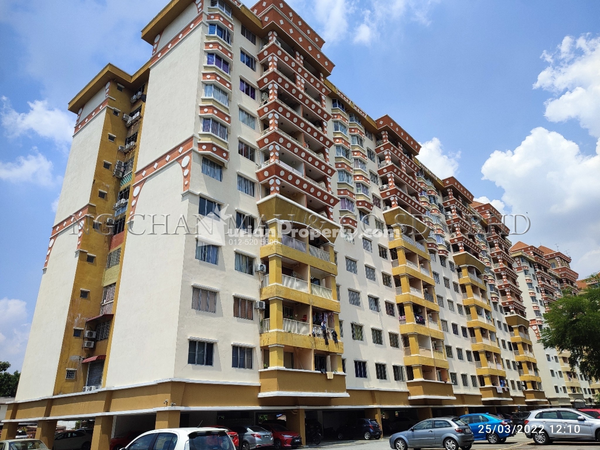Condo For Auction at Koi Tropika