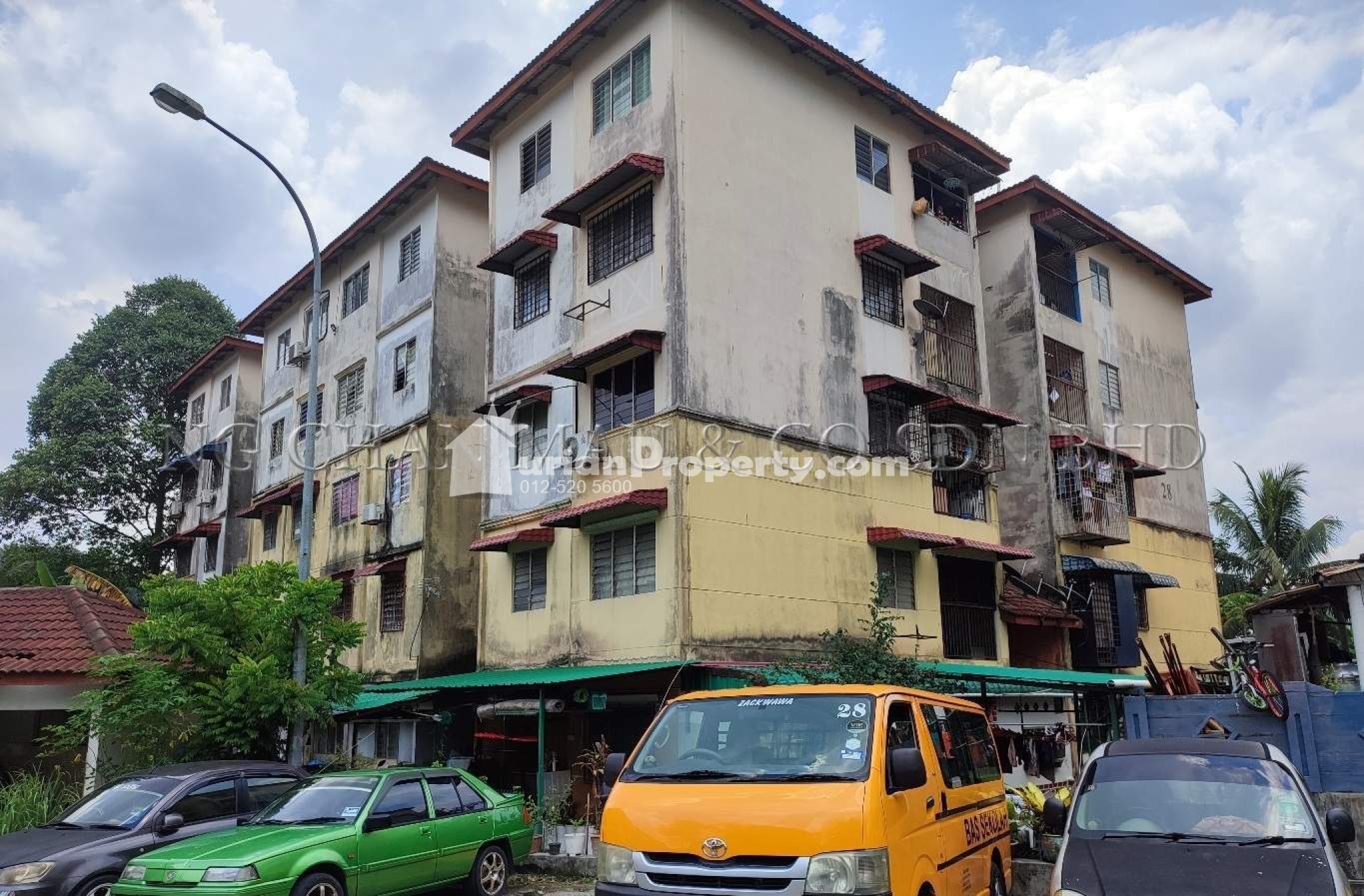 Apartment For Auction at Sri Indah Apartment