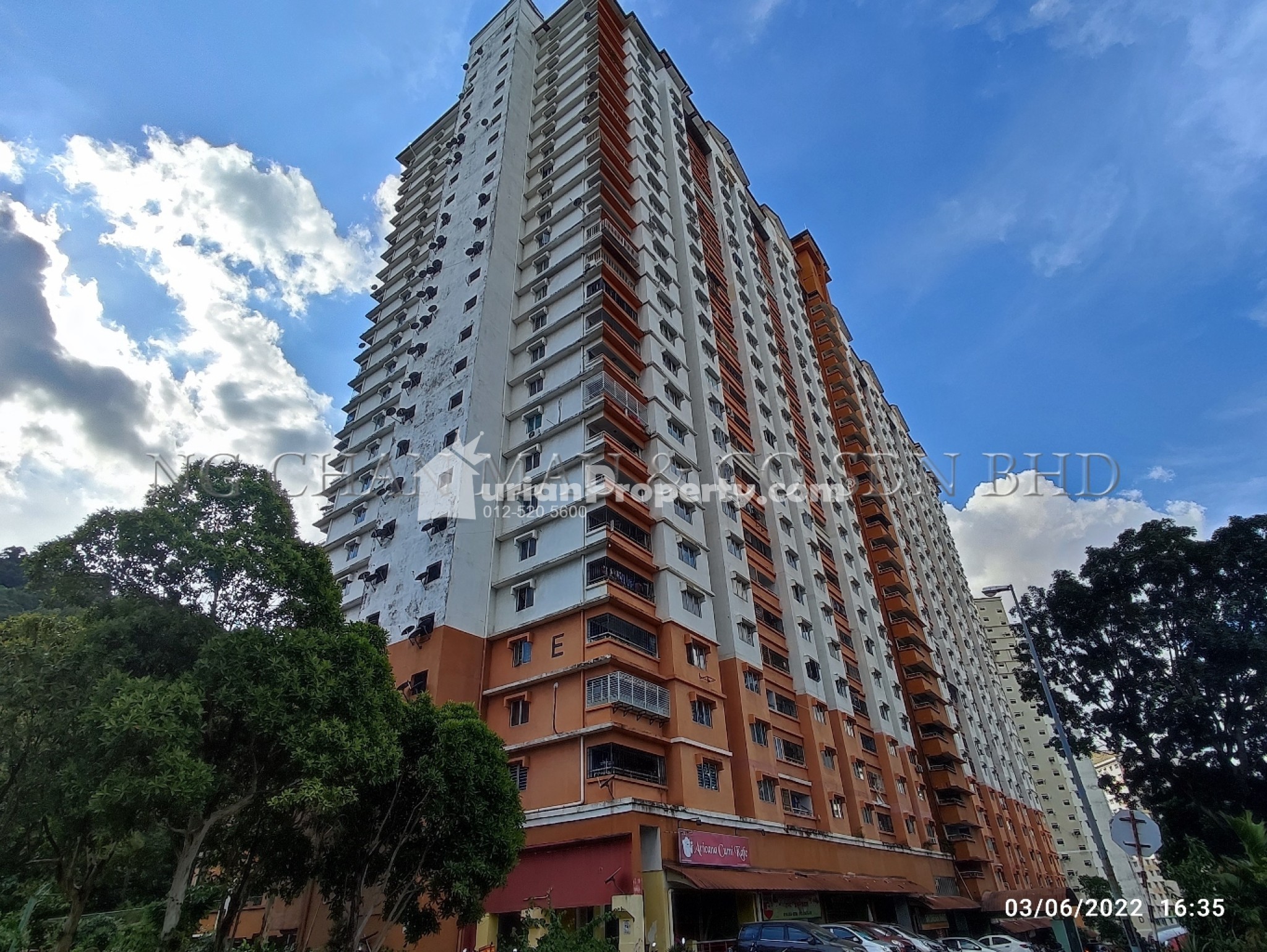 Apartment For Auction at Flora Damansara Apartment