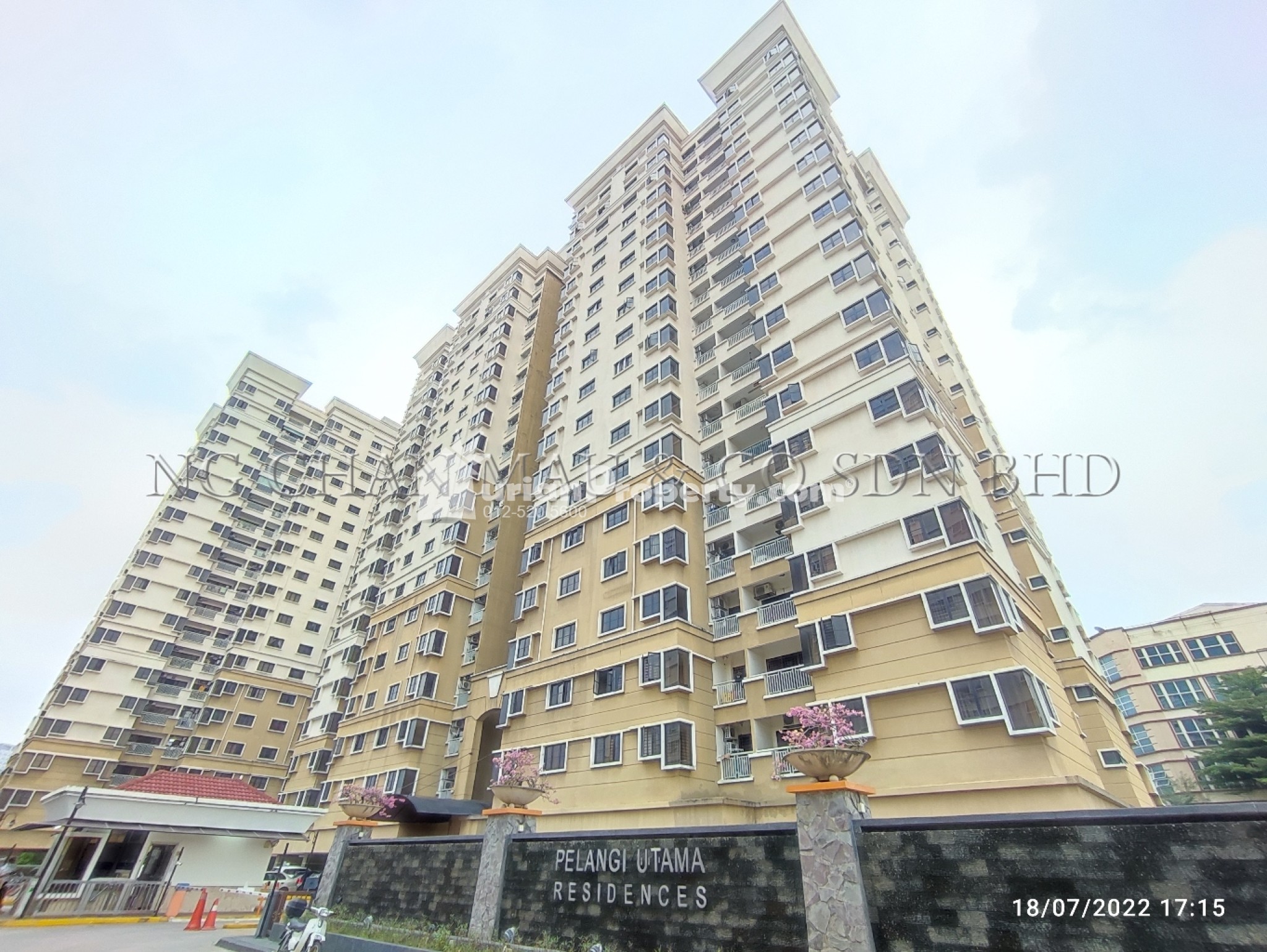 Apartment For Auction at Pelangi Utama