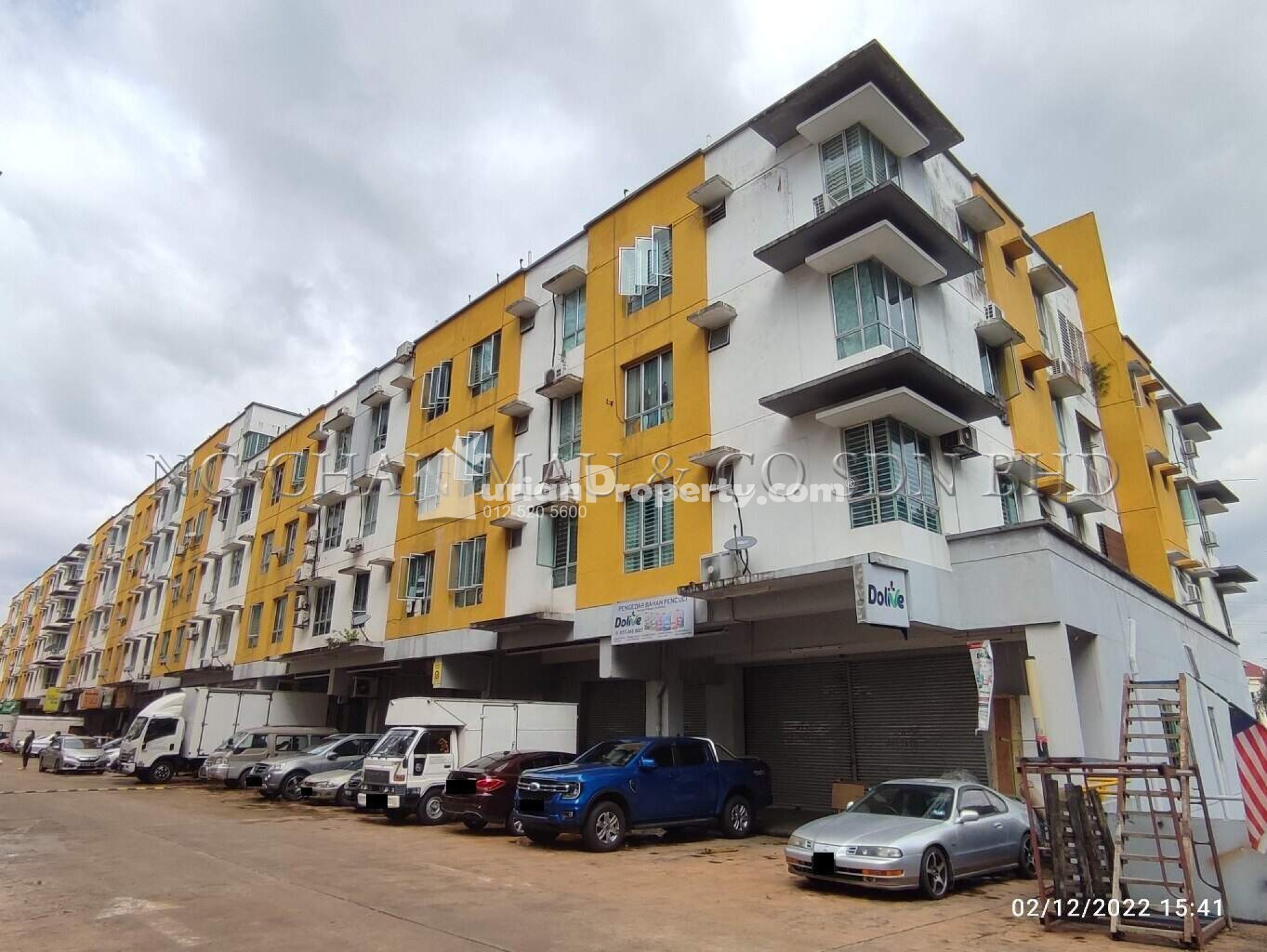 Apartment For Auction at 162 Residency
