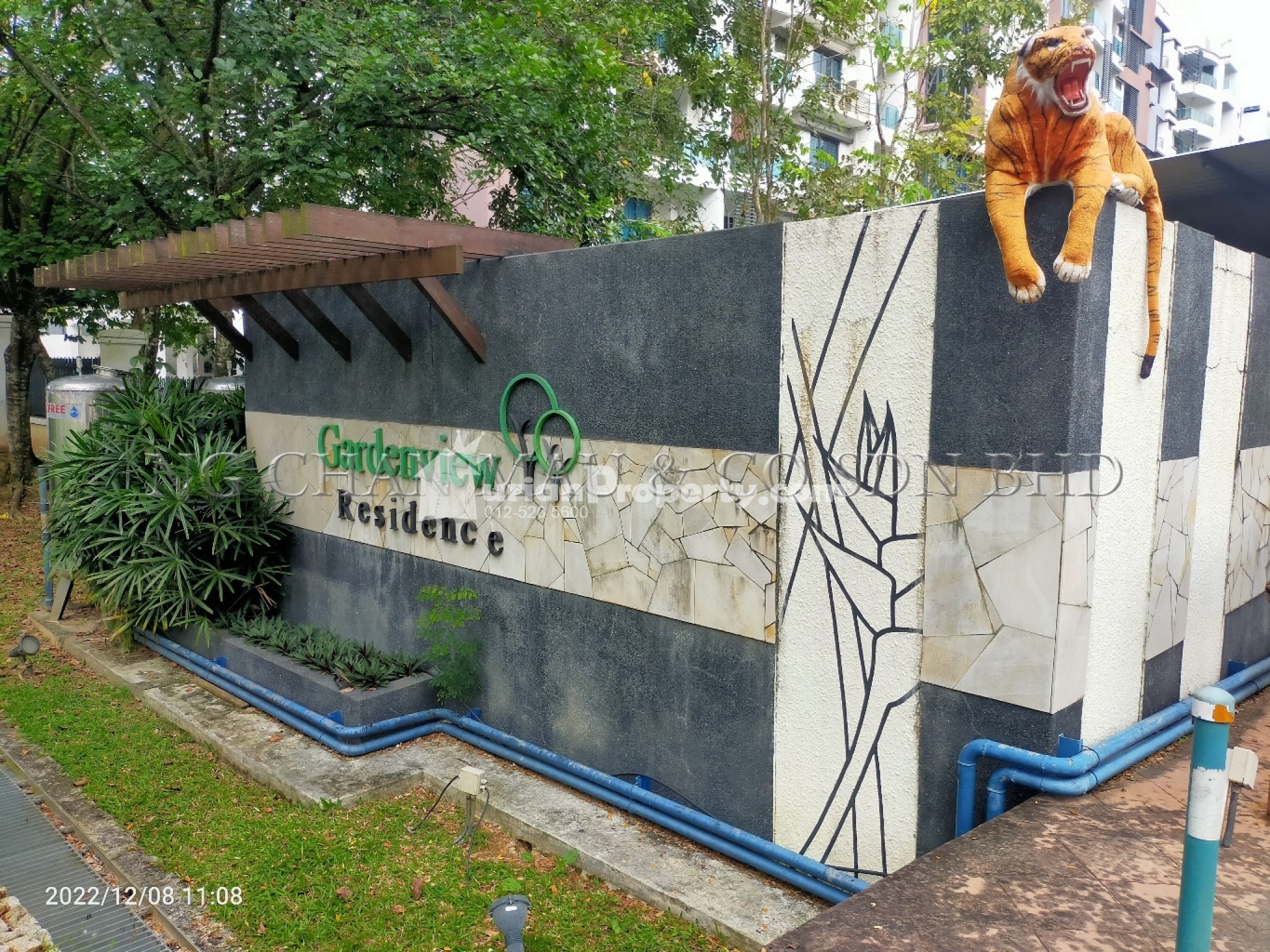 Condo For Auction at Gardenview Residence