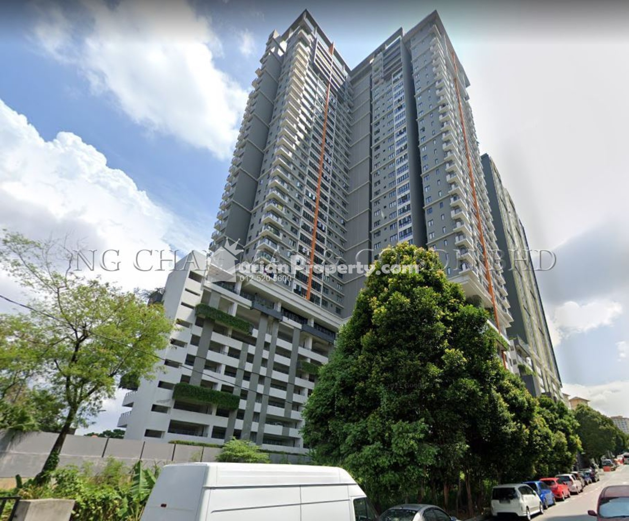 Condo For Auction at The Haute Gurney