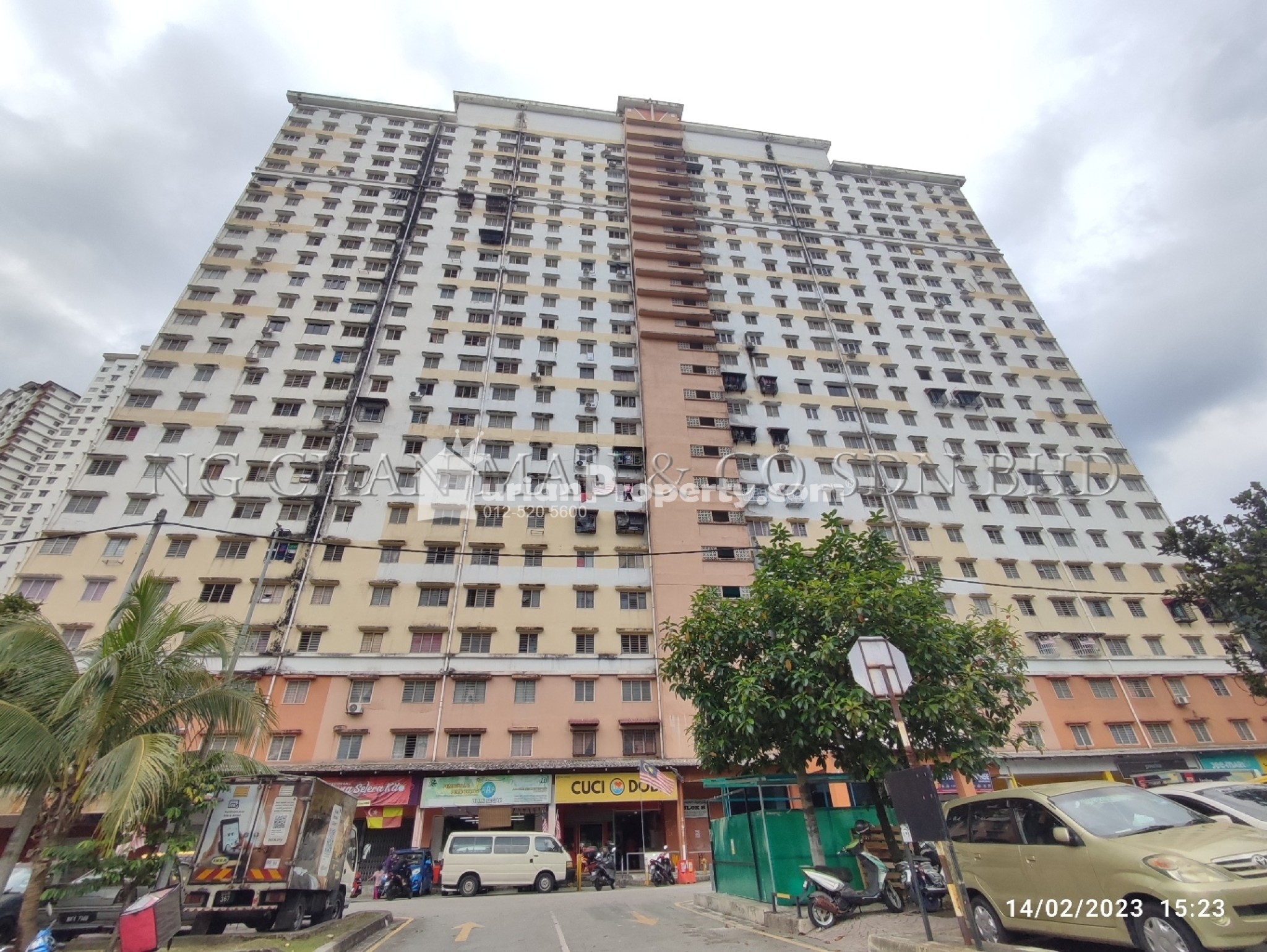 Apartment For Auction at Flora Damansara Apartment