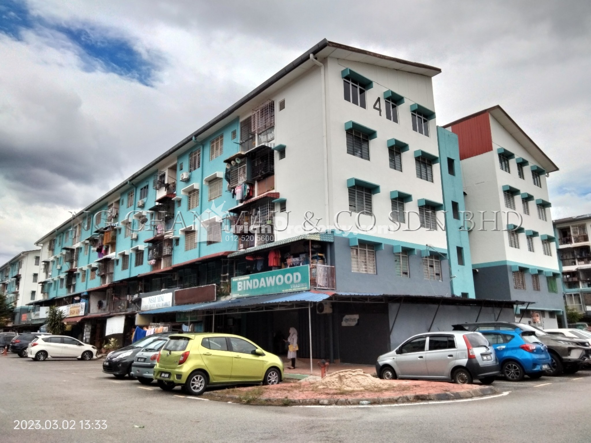 Flat For Auction at Taman Sri Serdang