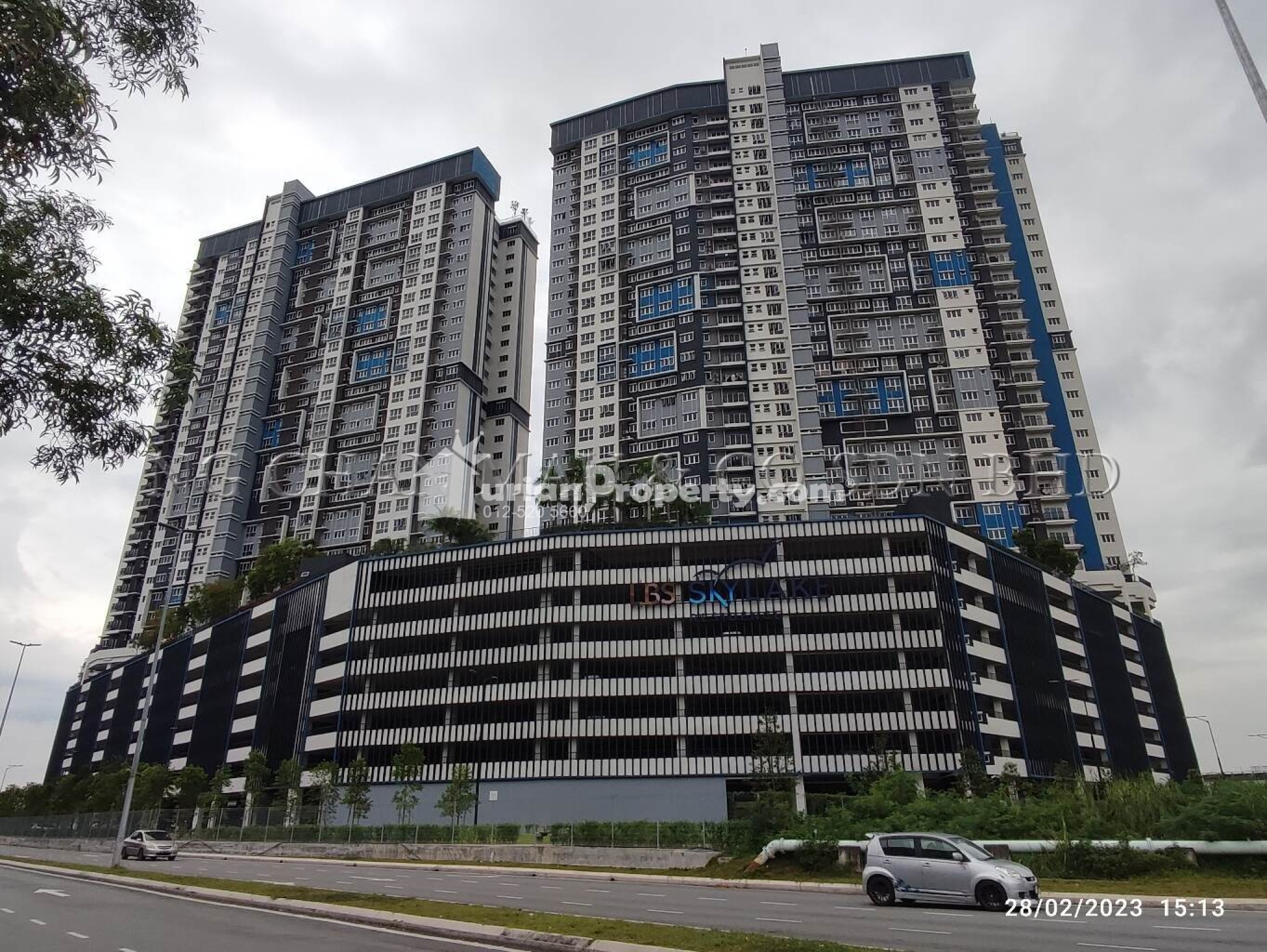 Condo For Auction at LBS Skylake Residence