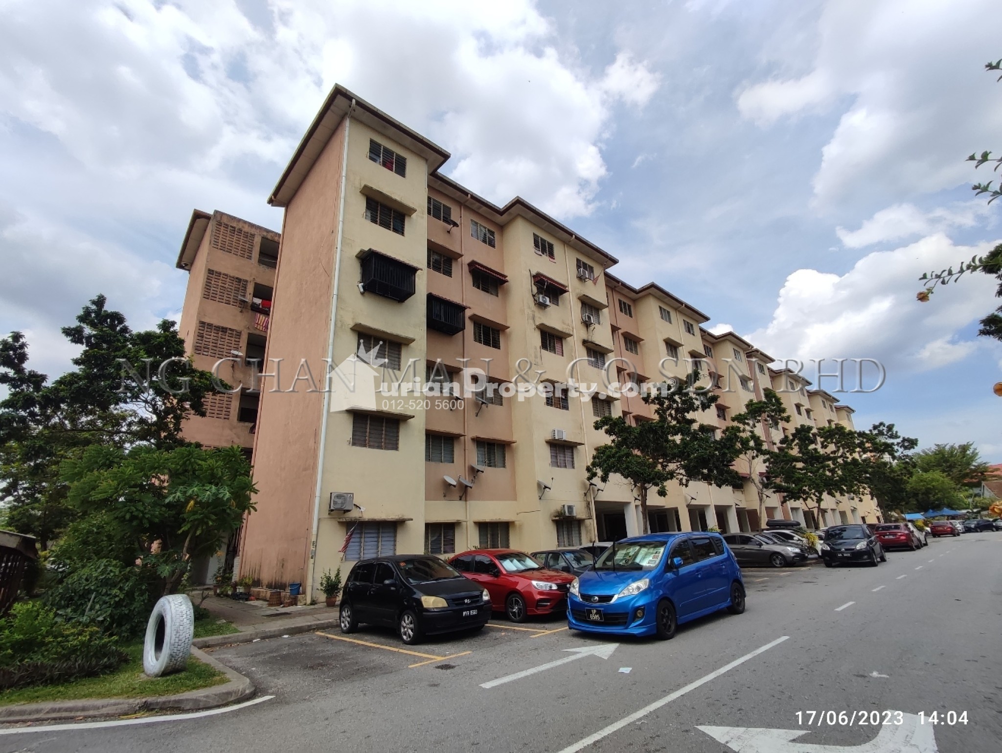 Apartment For Auction at Flat Nilam Sari