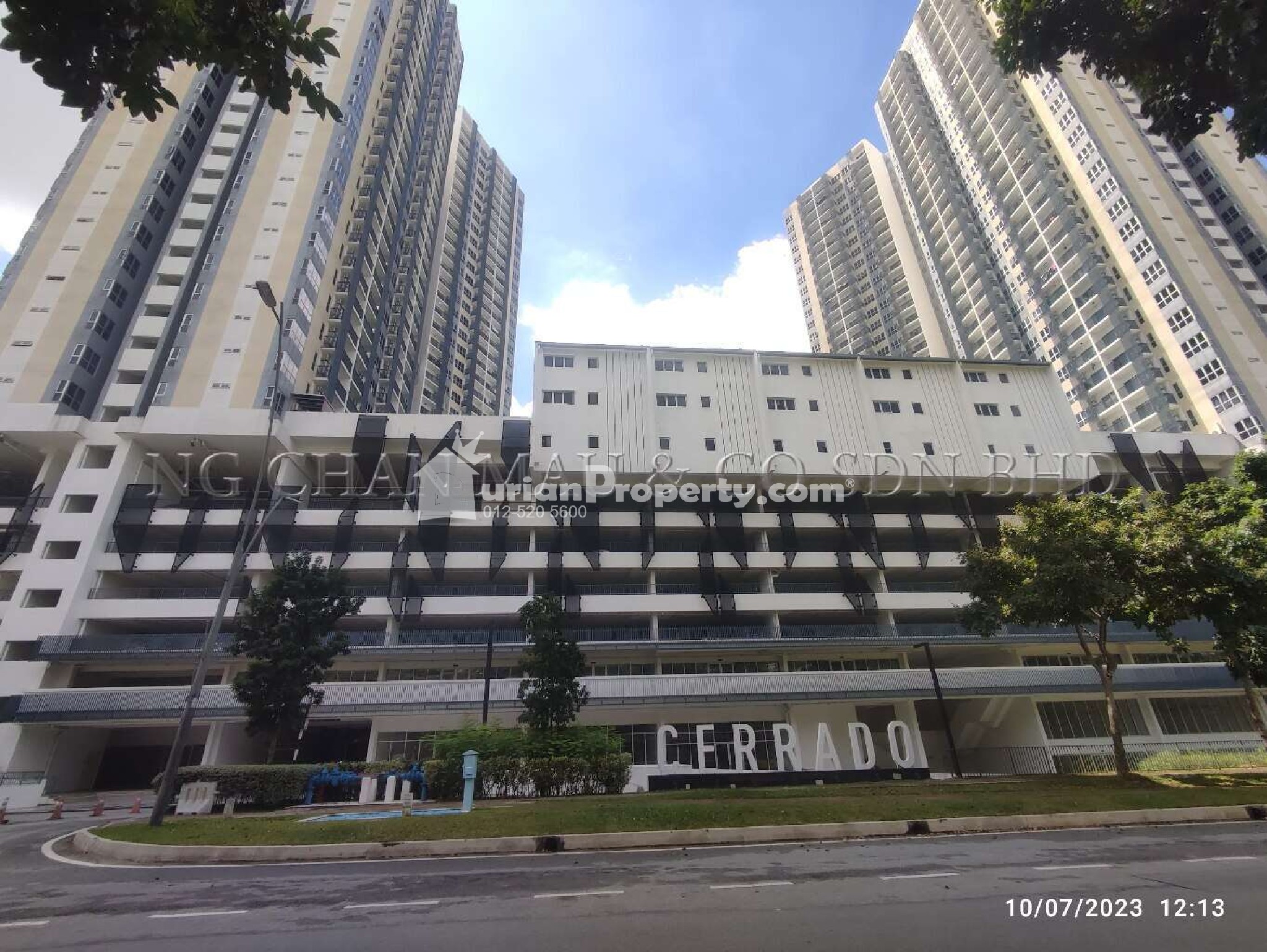 Serviced Residence For Auction at Cerrado Residence