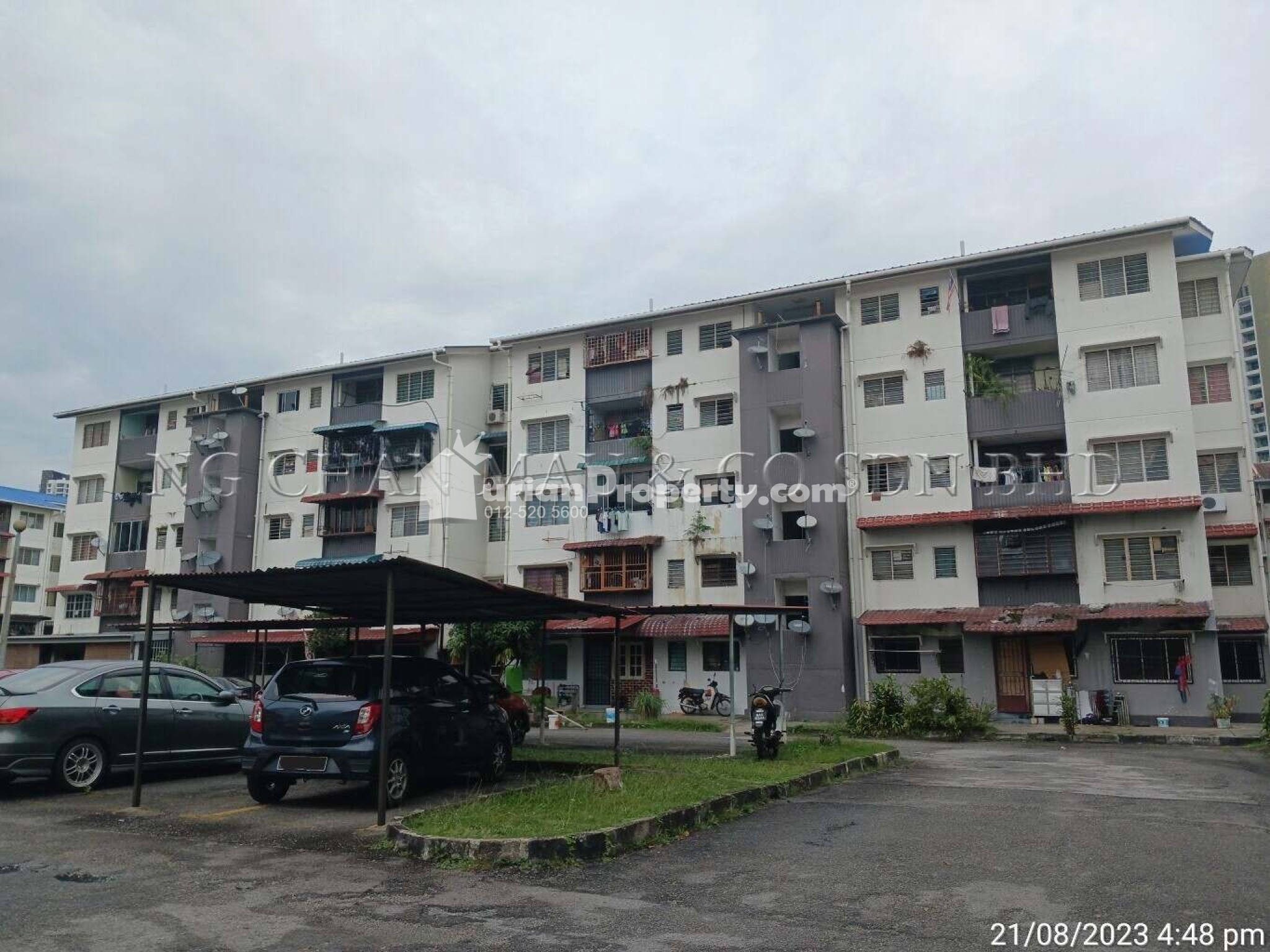 Apartment For Auction at Pangsapuri PKNS Seri Kembangan