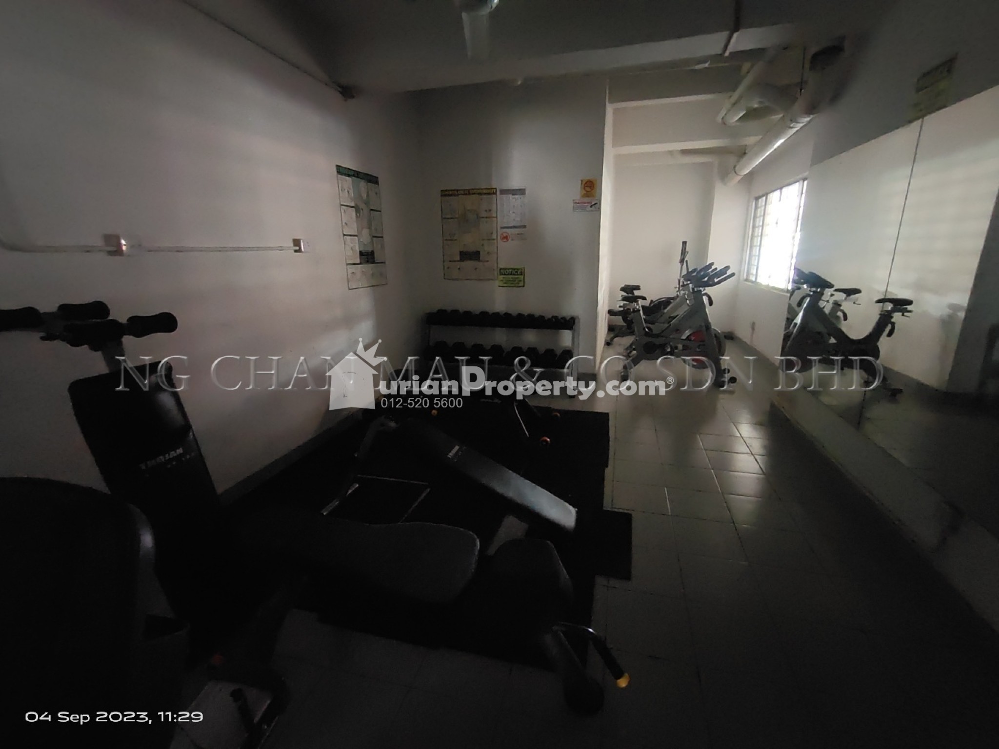 Apartment For Auction at Vista Prima