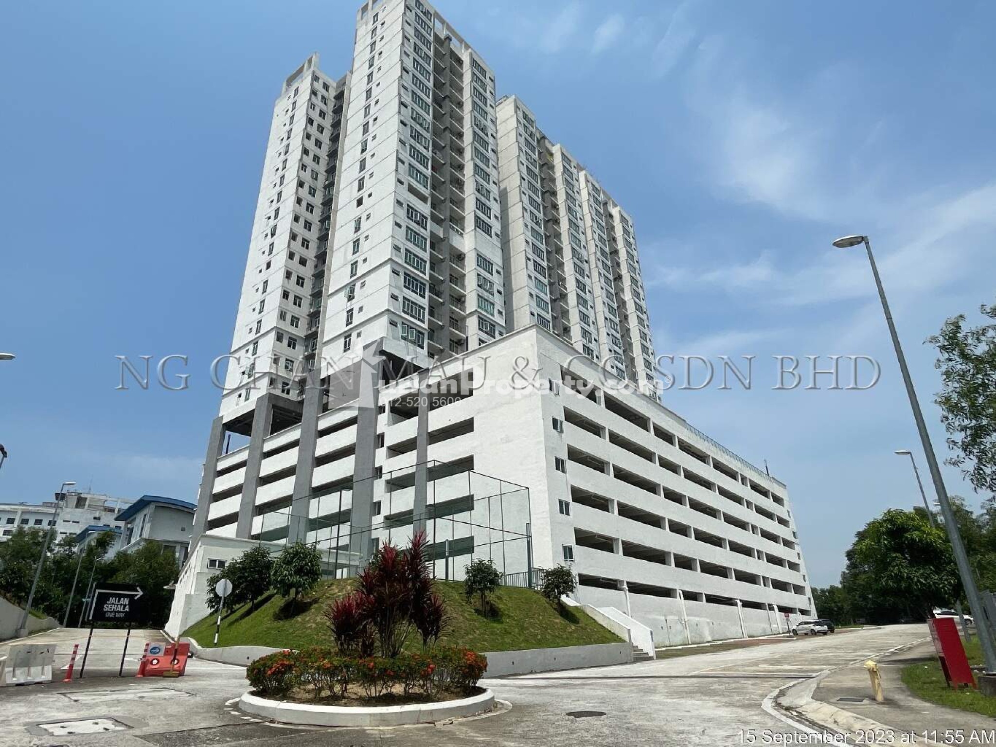 Condo For Auction at Puncak 7