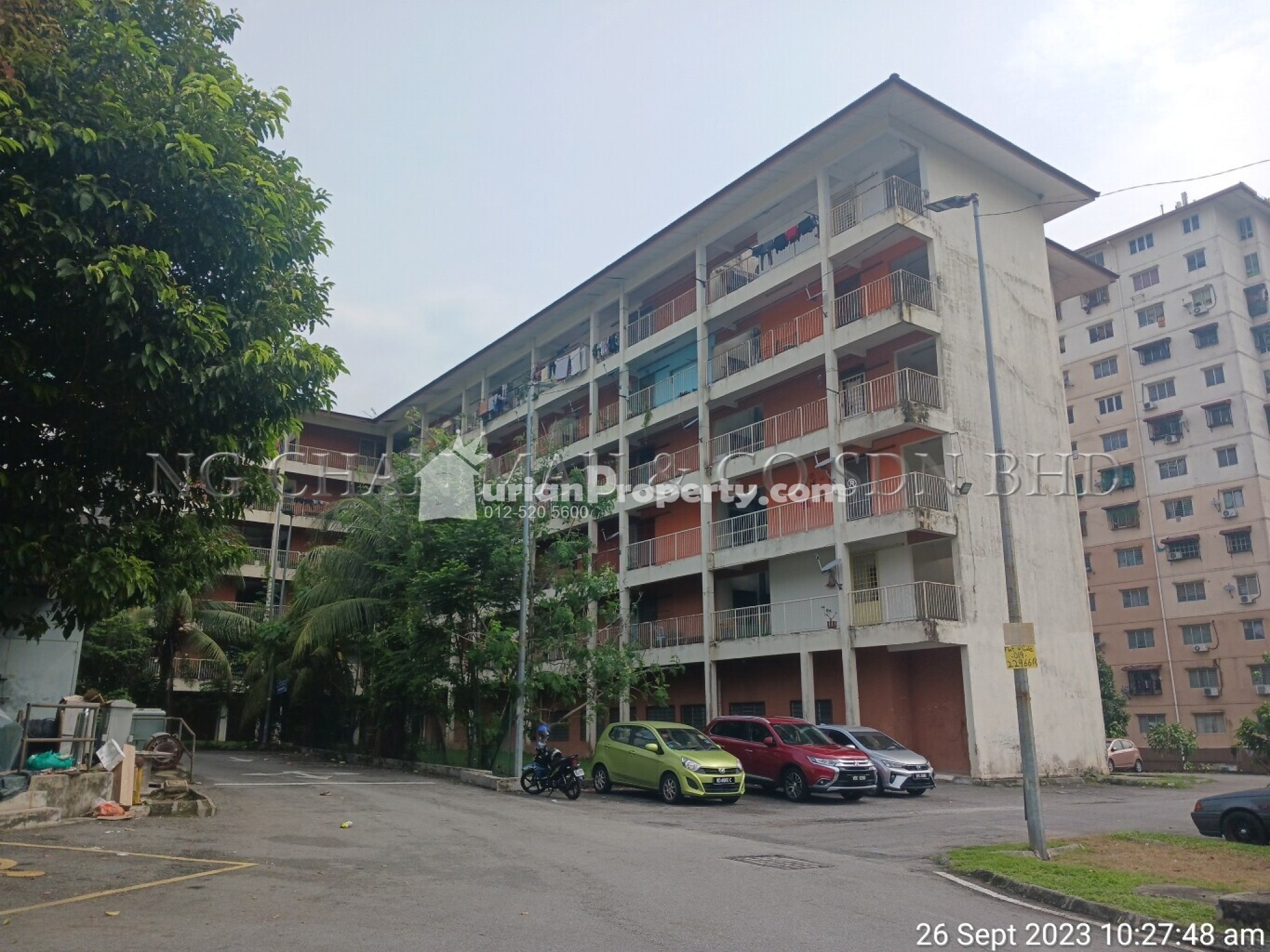 Flat For Auction at Taman Dagang Permai