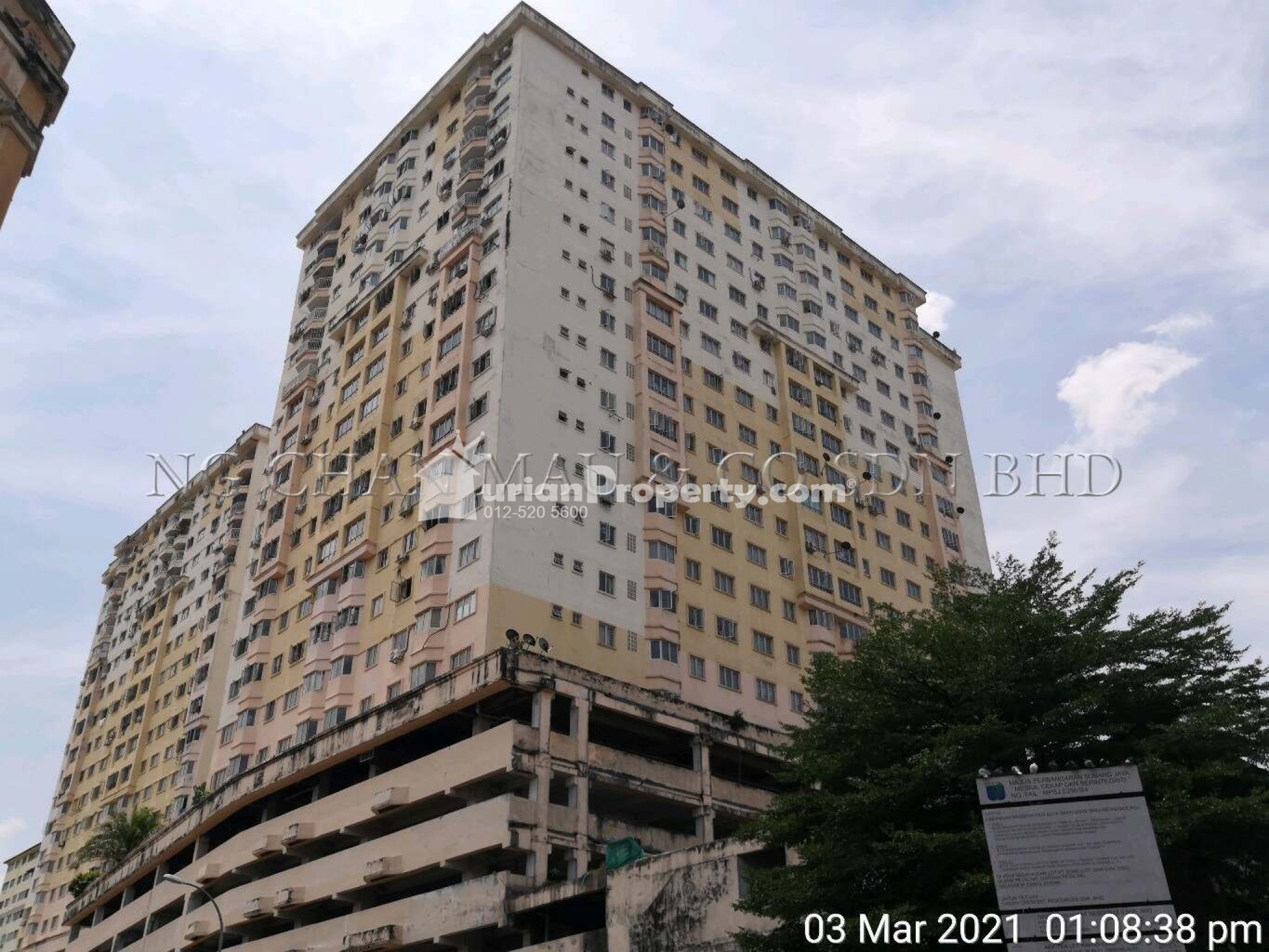 Serviced Residence For Auction at Serdang Skyvillas