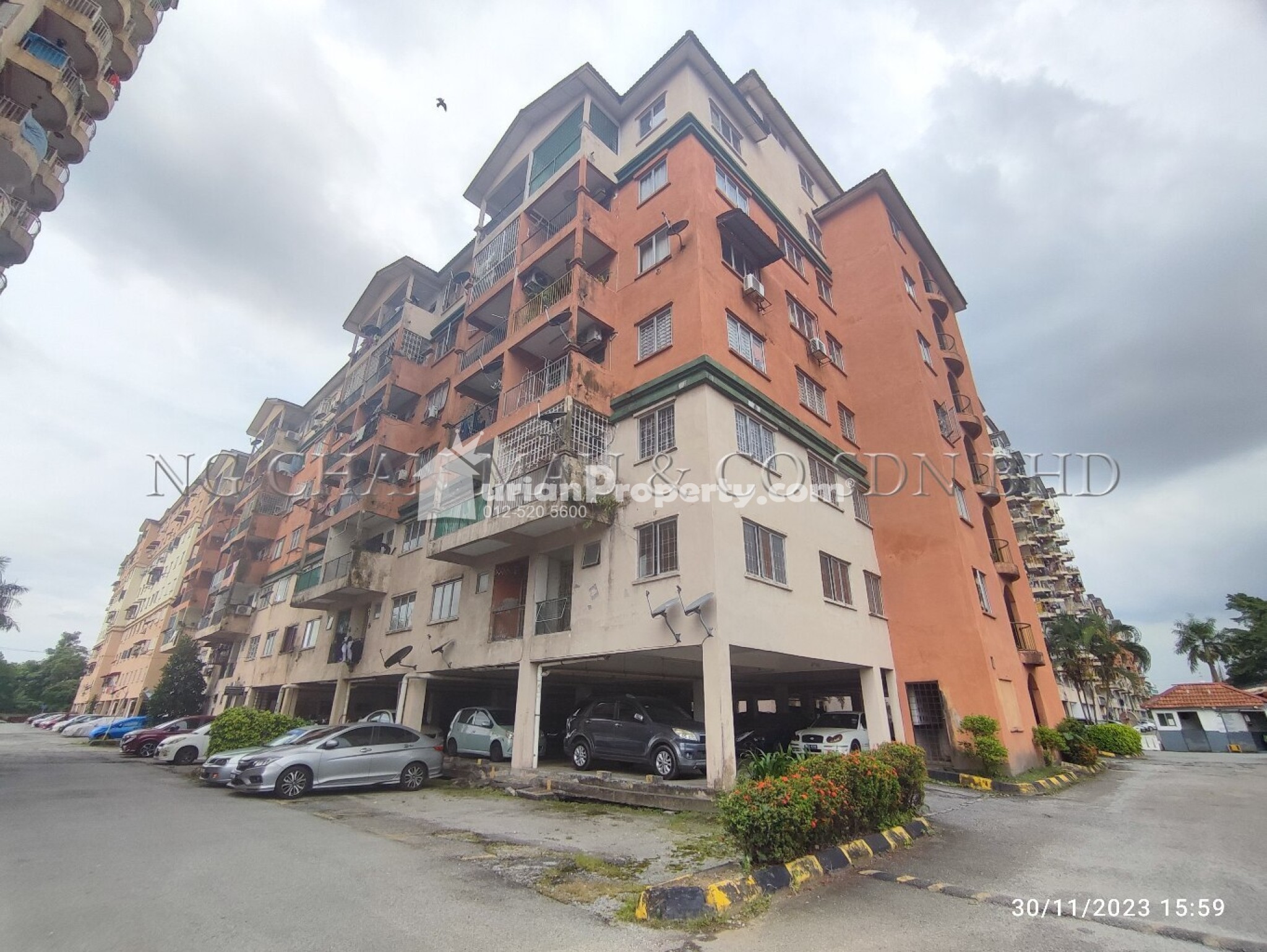 Apartment For Auction at Golden Villa