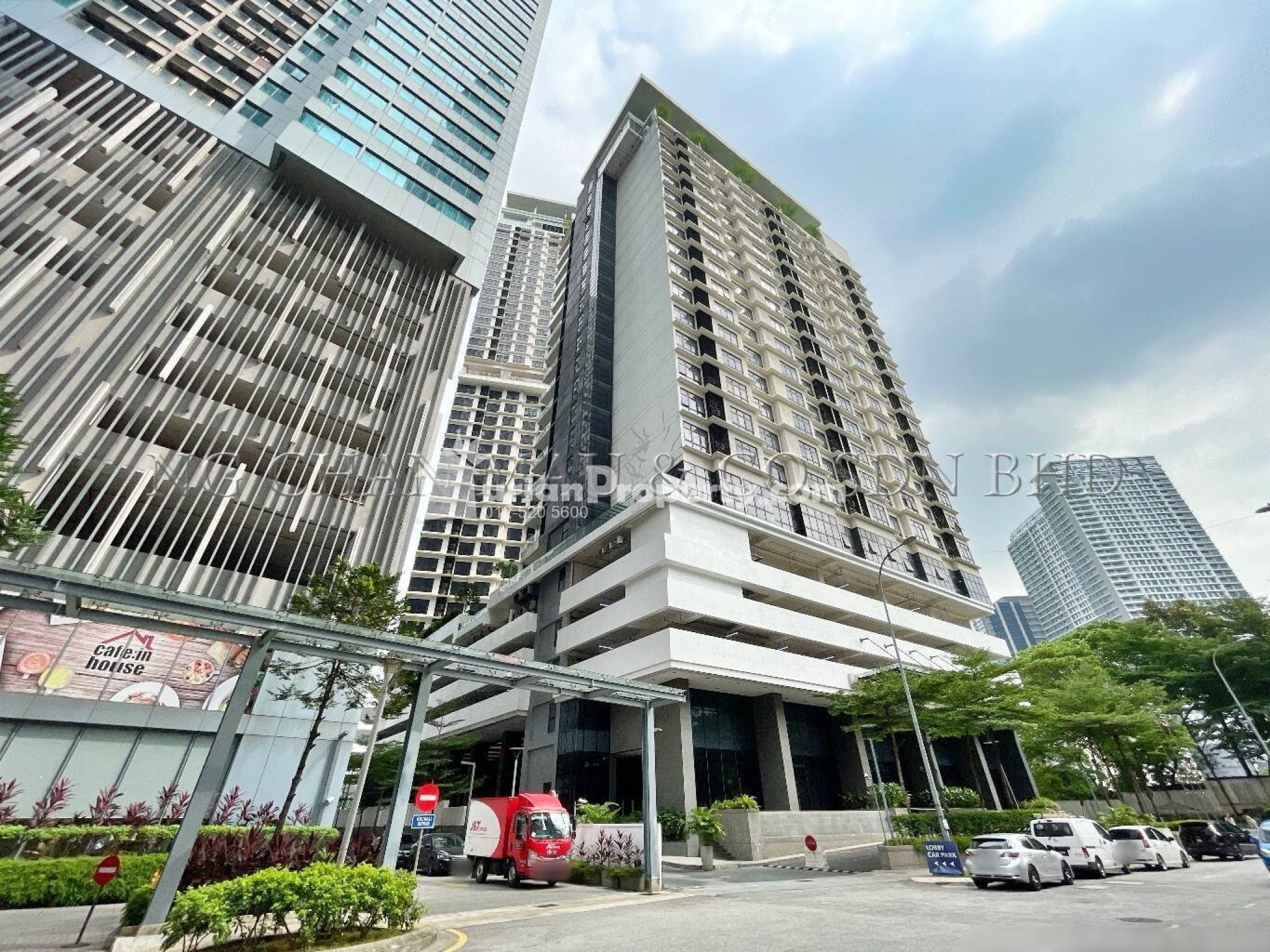 Serviced Residence For Auction at 188 Suites