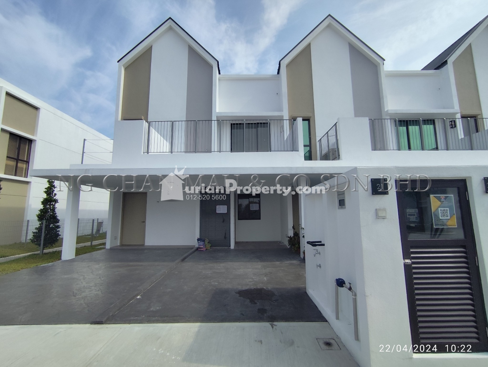Terrace House For Auction at Casa Bayu Apartment