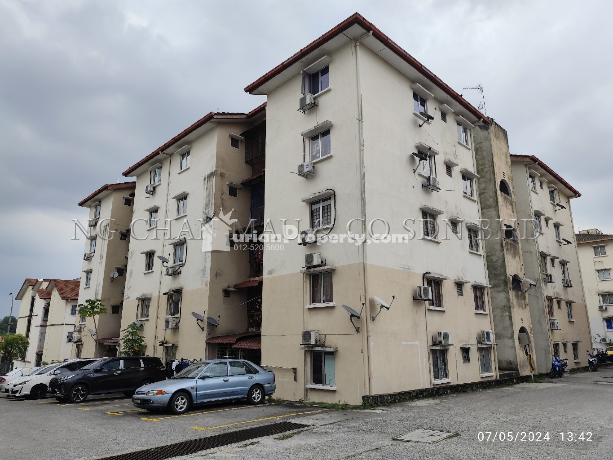 Apartment For Auction at Sri Ehsan Apartment