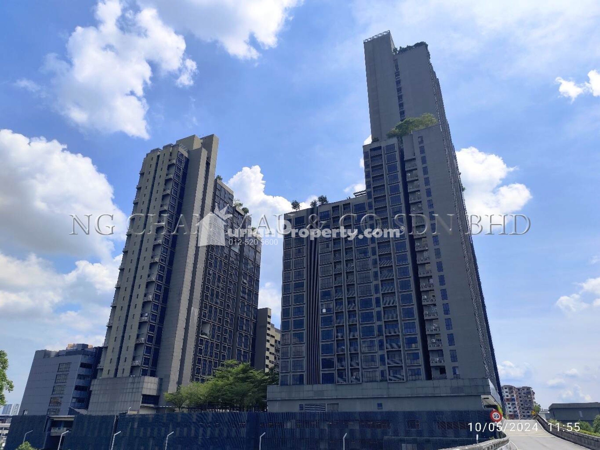 Serviced Residence For Auction at Icon Residenz