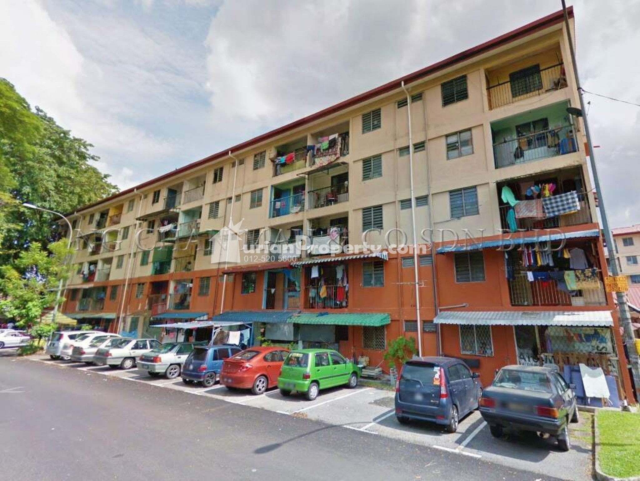 Flat For Auction at Bandar Baru Sungai Buloh