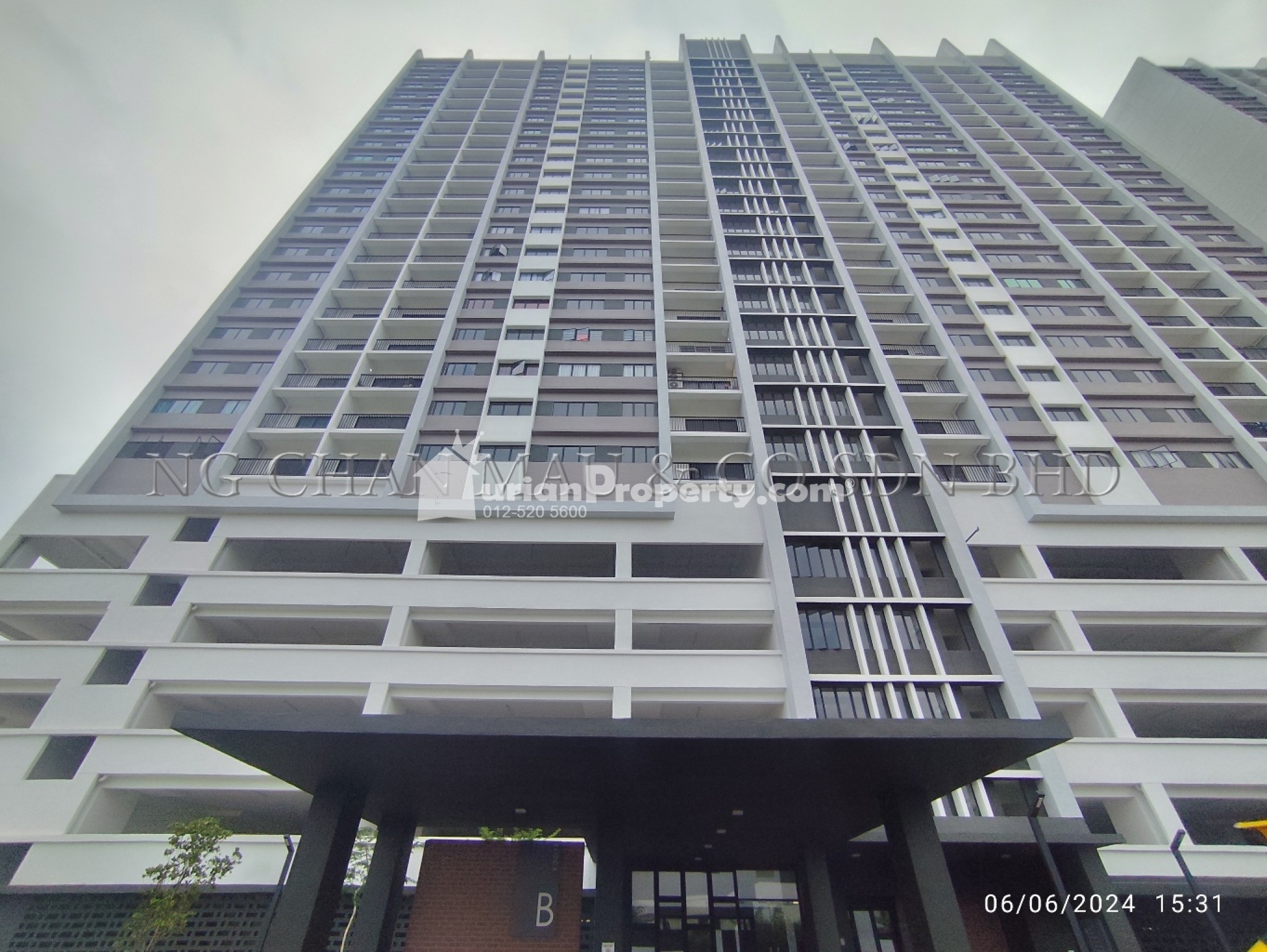 Apartment For Auction at Zahra Residensi