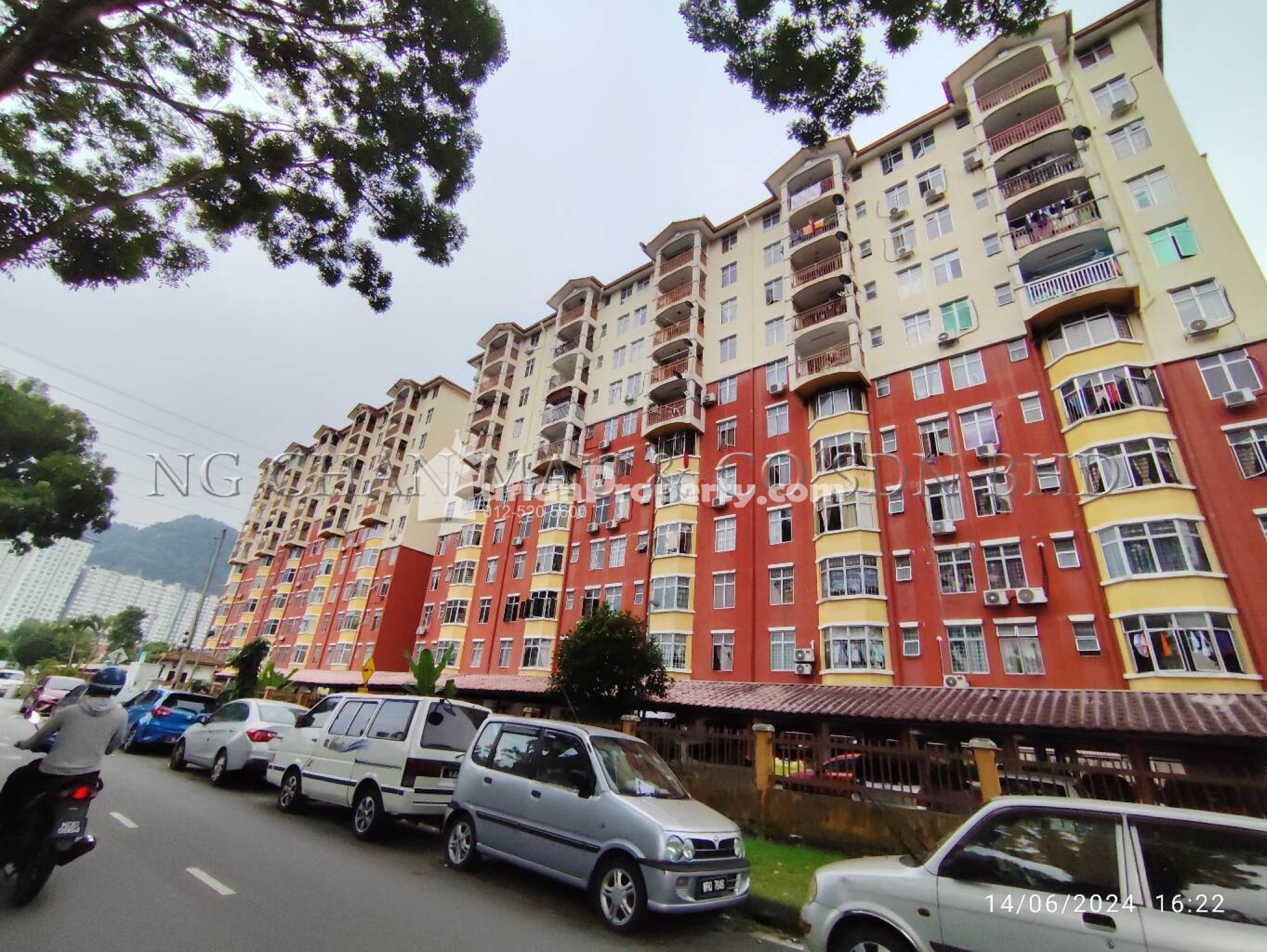 Apartment For Auction at Sri Astana