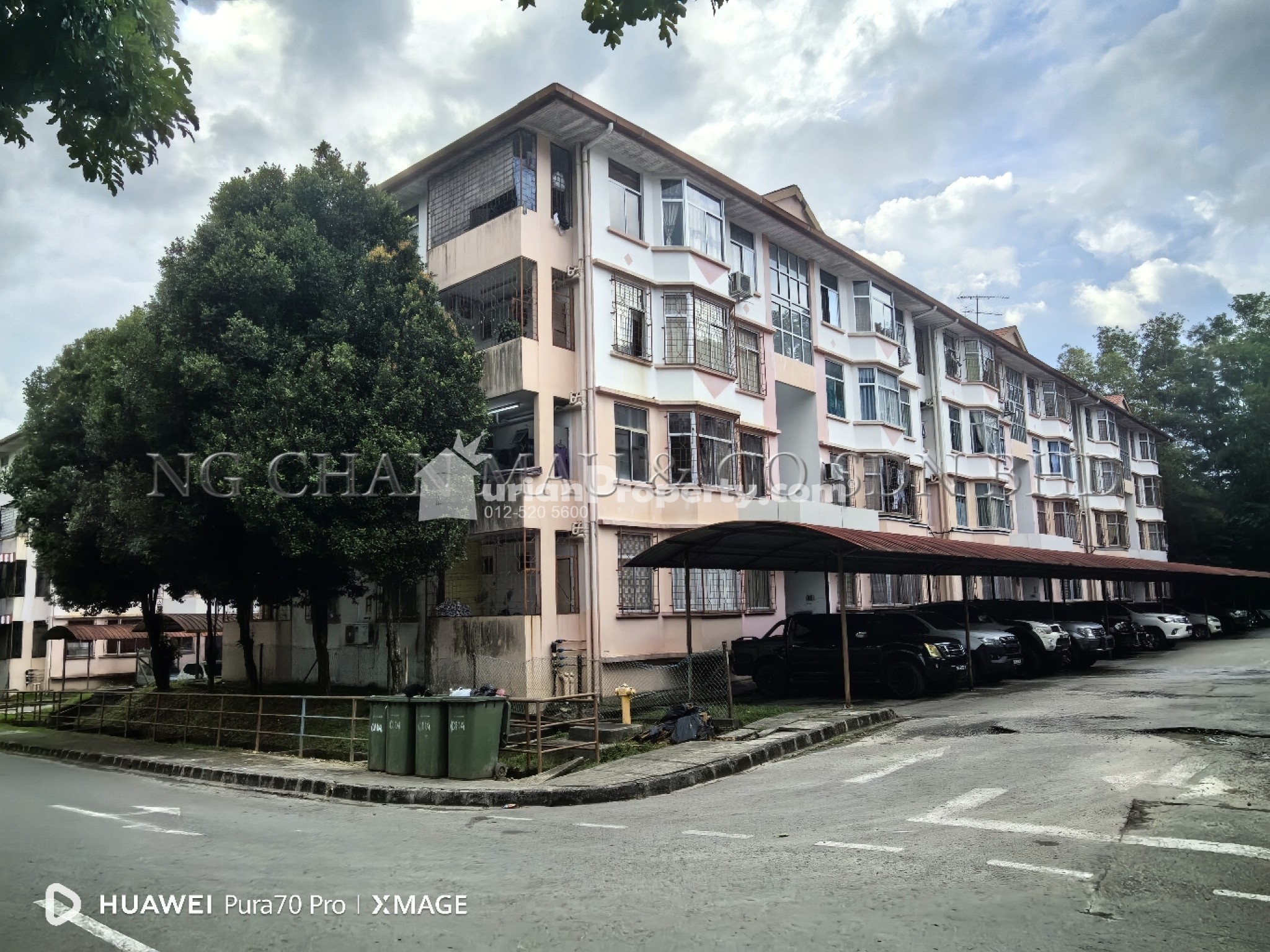 Apartment For Auction at Country Heights Apartments 3