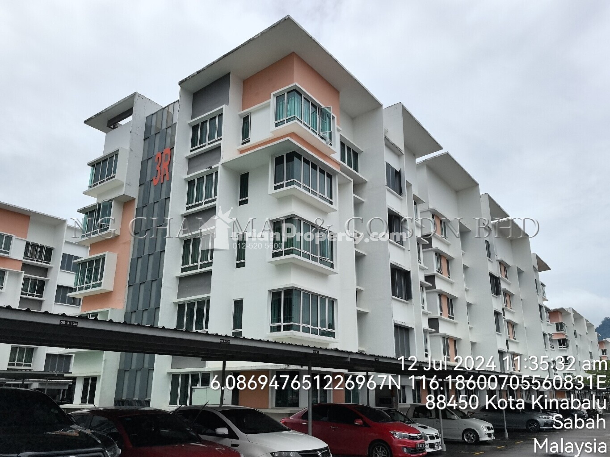 Apartment For Auction at University Utama Condominium