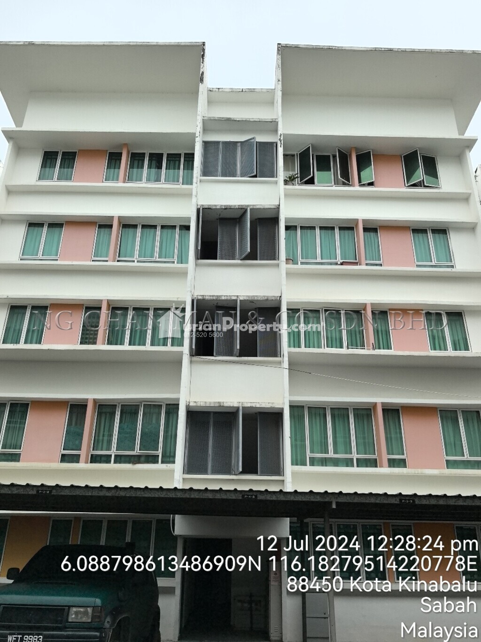 Apartment For Auction at University Utama Condominium