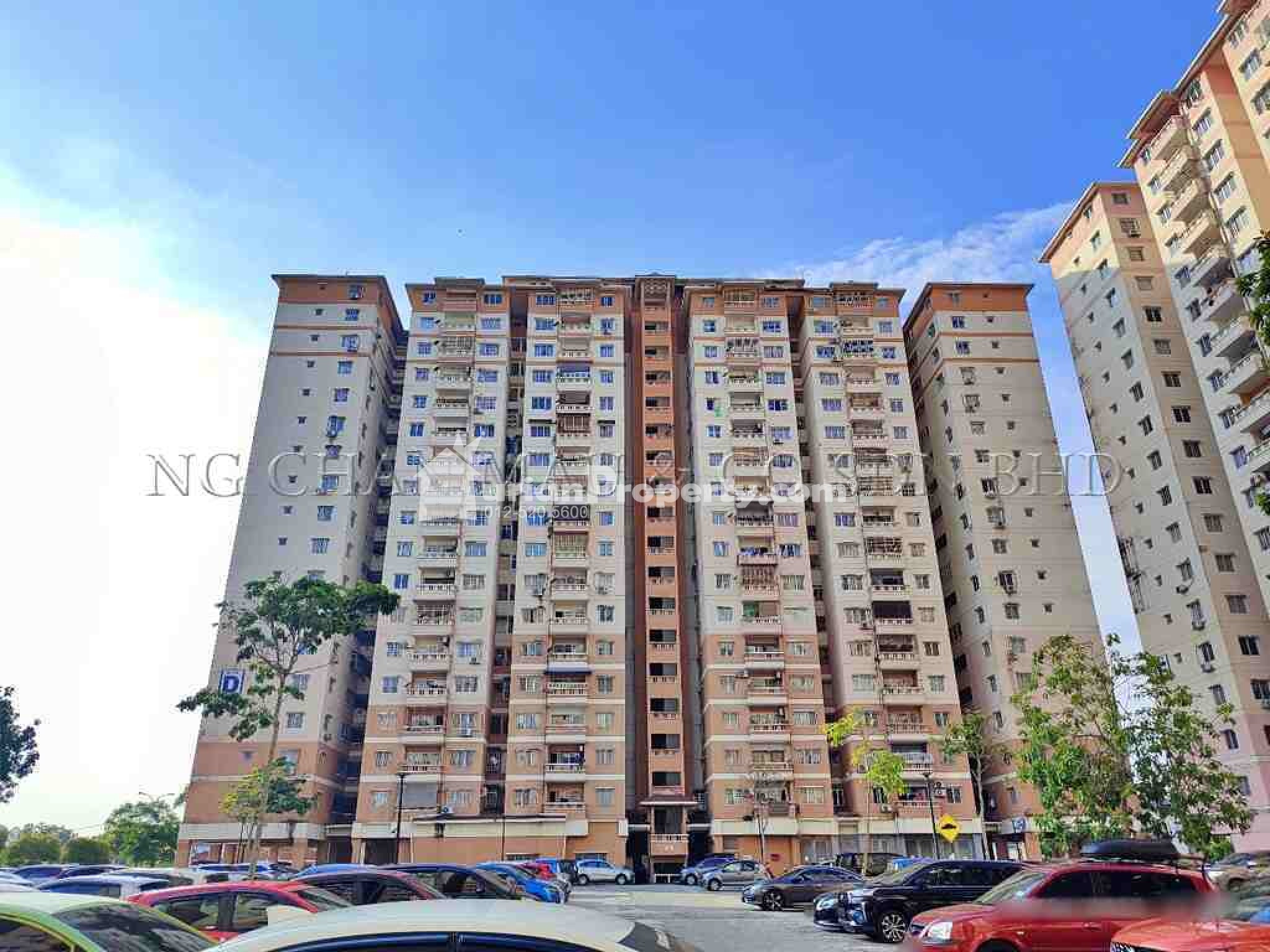 Apartment For Auction at Laguna Biru