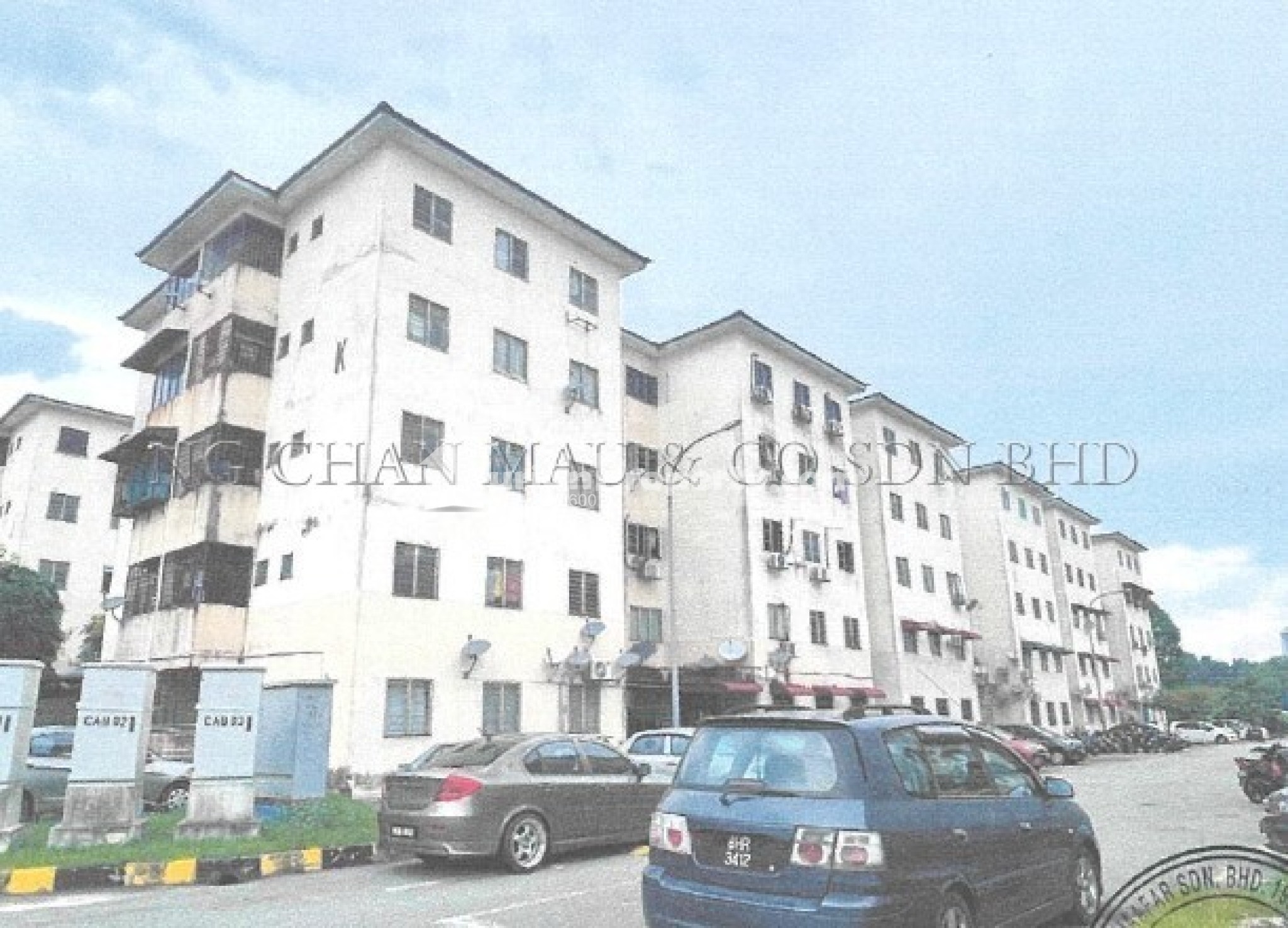 Apartment For Auction at Puchong Utama Court 1