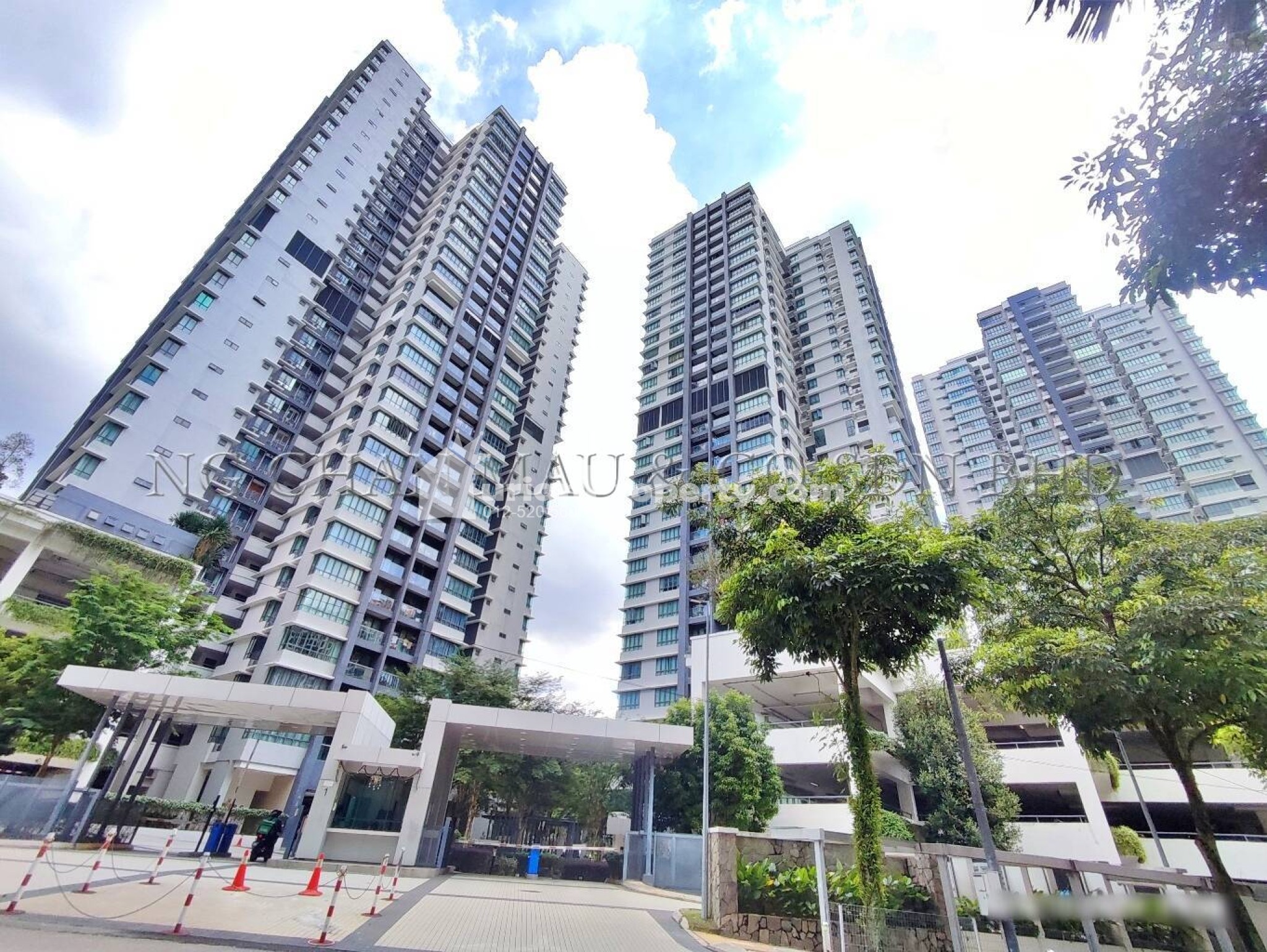 Condo For Auction at Infiniti 3 Residences