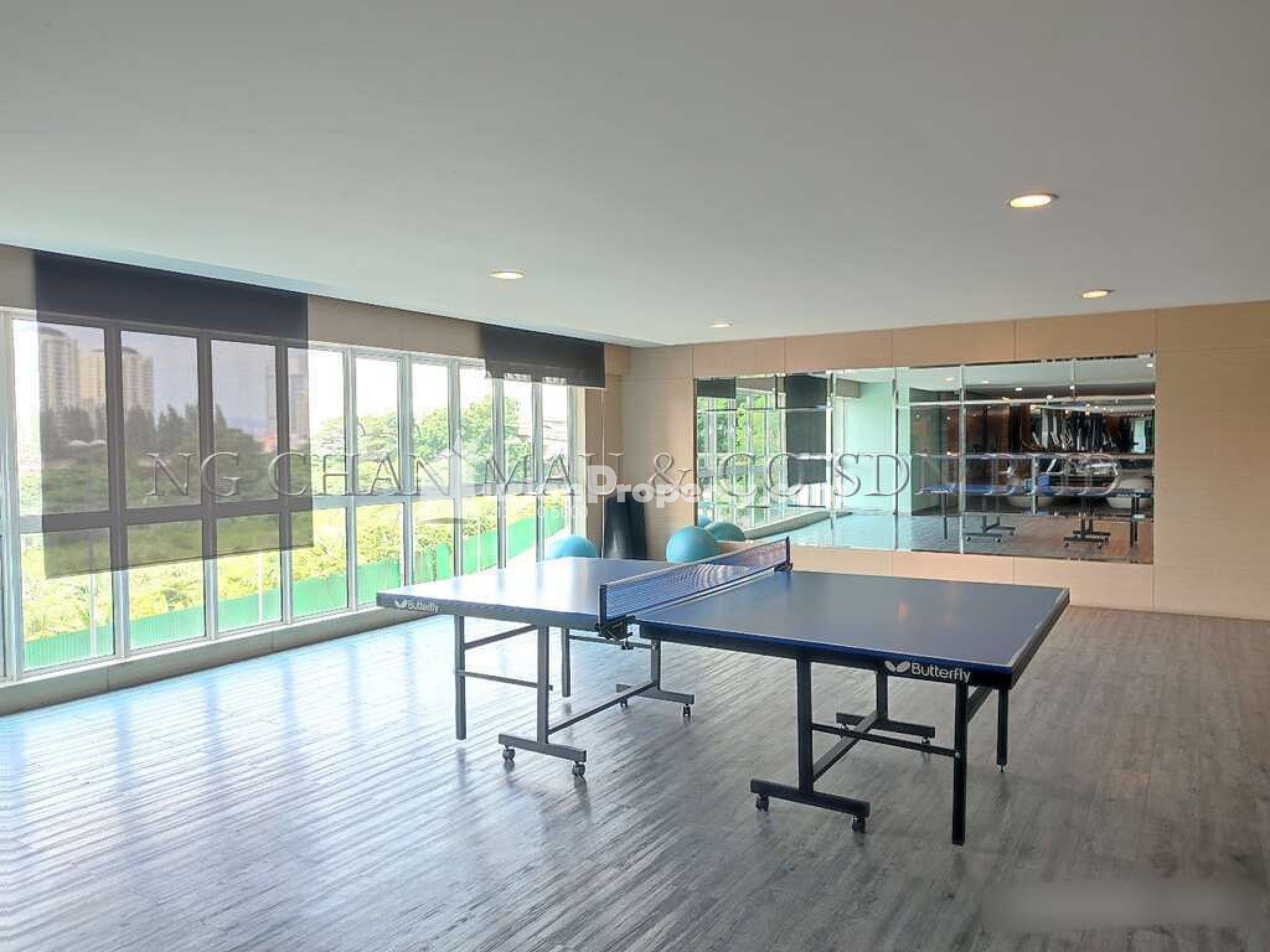 Condo For Auction at Royal Regent