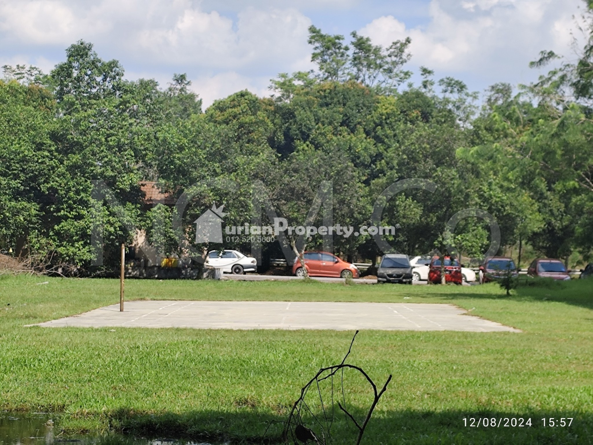 Apartment For Auction at Kenari Court
