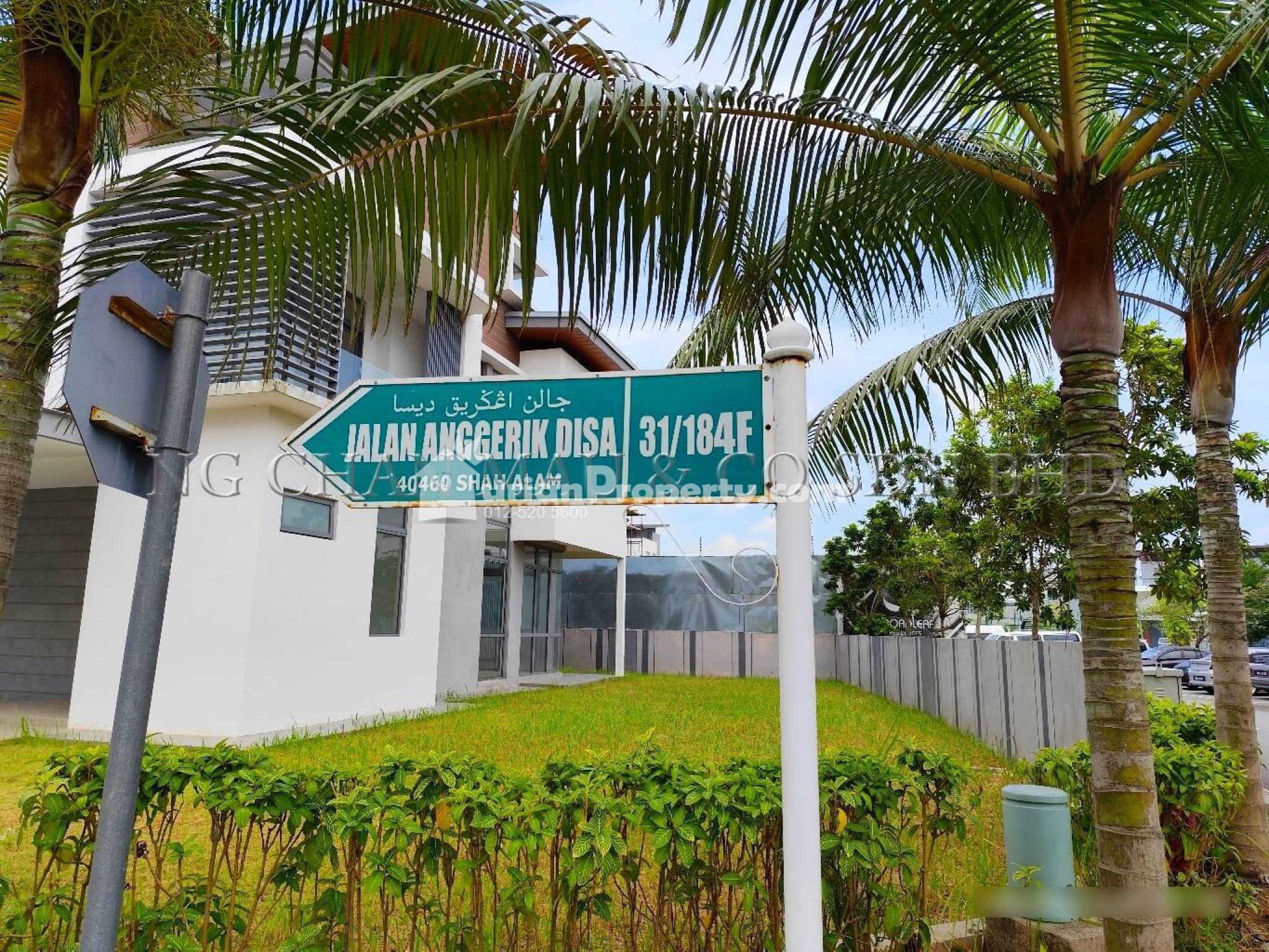 Bungalow House For Auction at Kota Kemuning