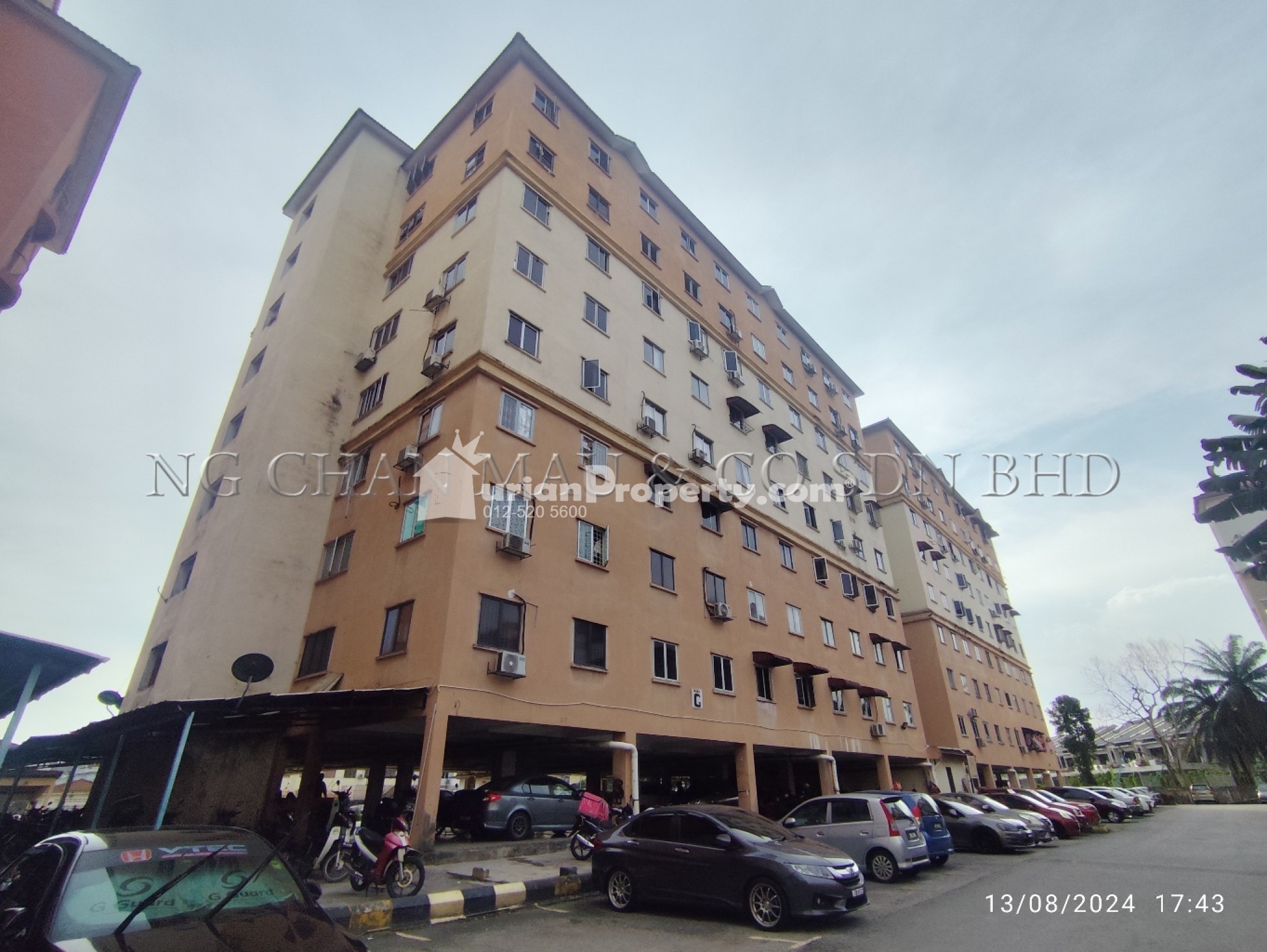 Apartment For Auction at Golden Villa