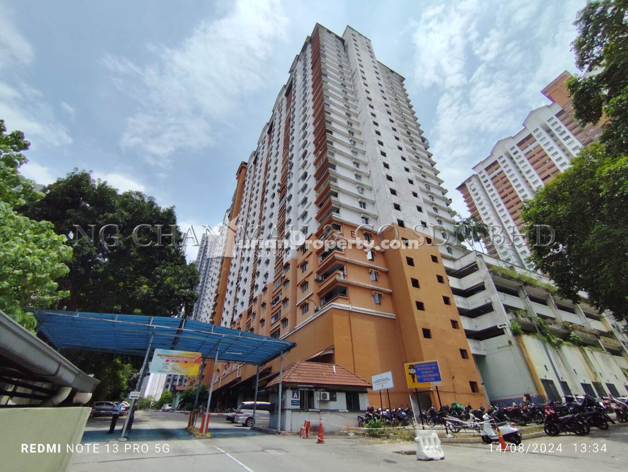 Apartment For Auction at Flora Damansara Apartment