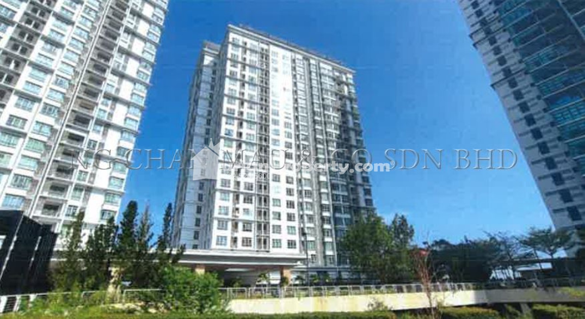 Serviced Residence For Auction at Shaftsbury Serviced Suites