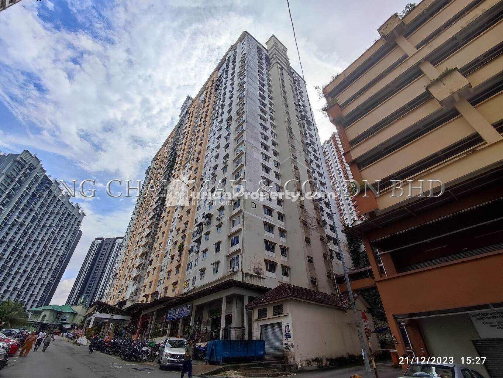 Apartment For Auction at Flora Damansara Apartment