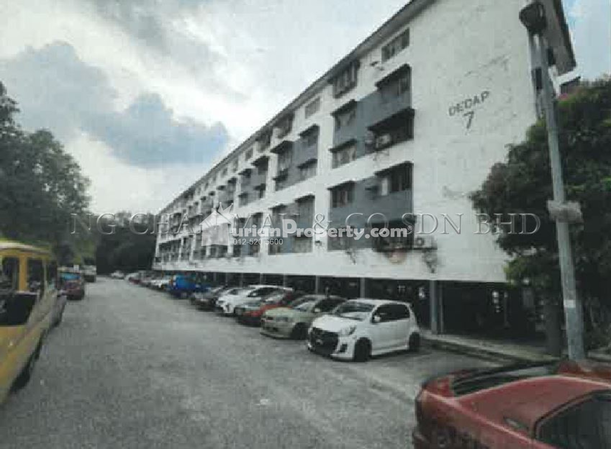 Flat For Auction at Gugusan Dedap